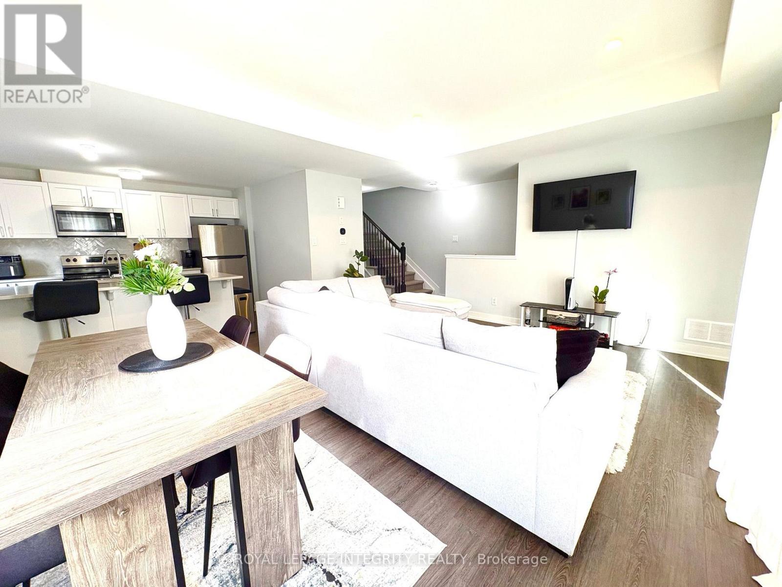 129 - 258 Anyolite Private, Ottawa, Ontario  K2J 7J3 - Photo 3 - X12645060