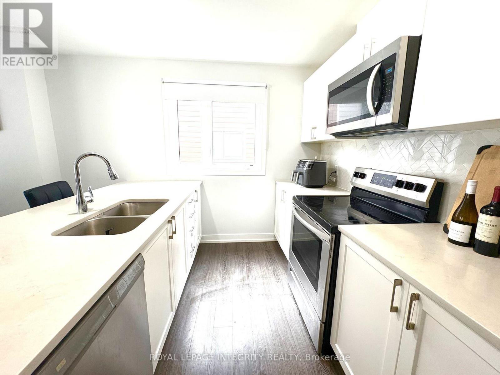 129 - 258 Anyolite Private, Ottawa, Ontario  K2J 7J3 - Photo 6 - X12645060