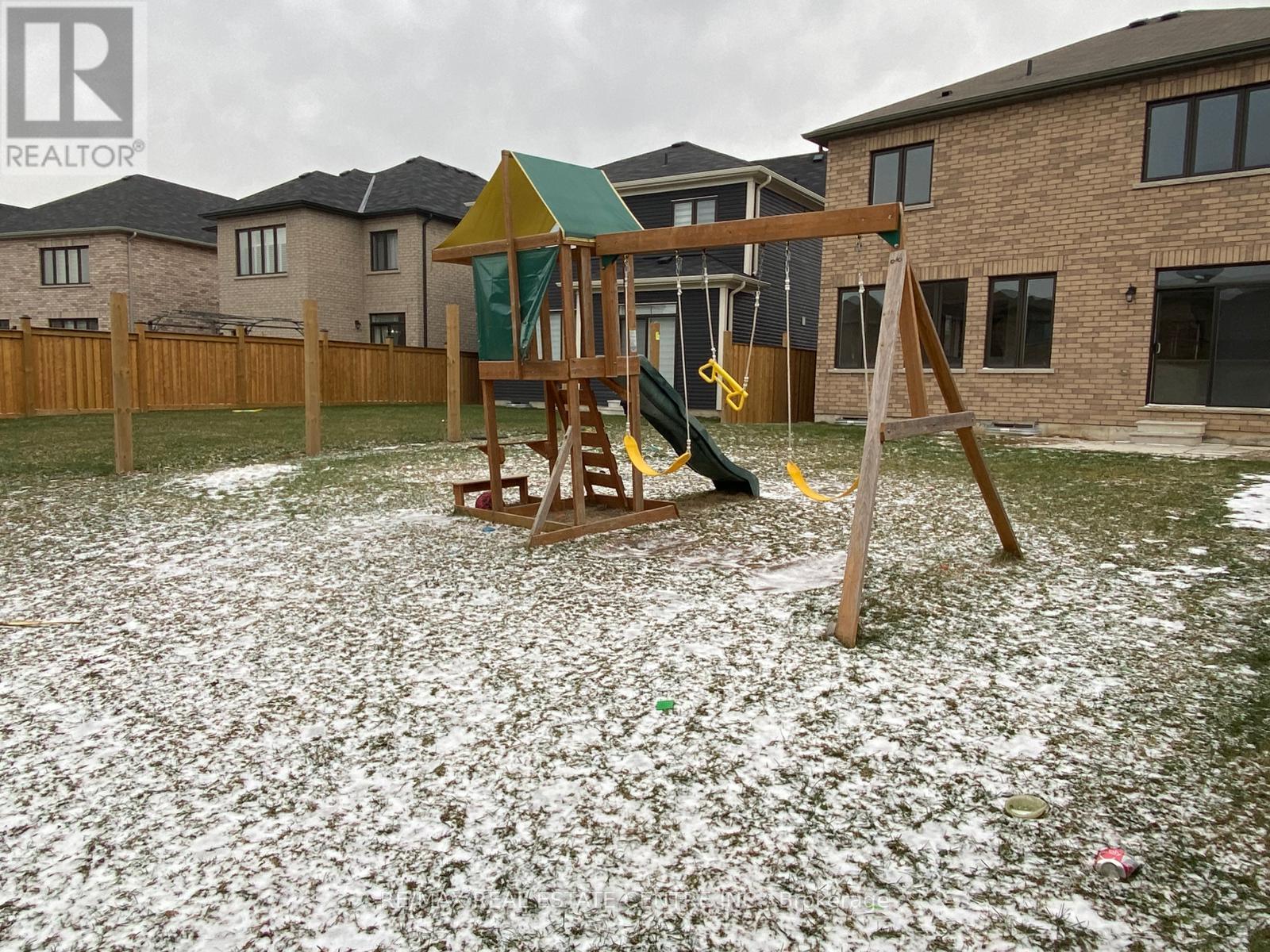 23 Hawick Crescent, Haldimand, Ontario  N3W 0G6 - Photo 39 - X12612614