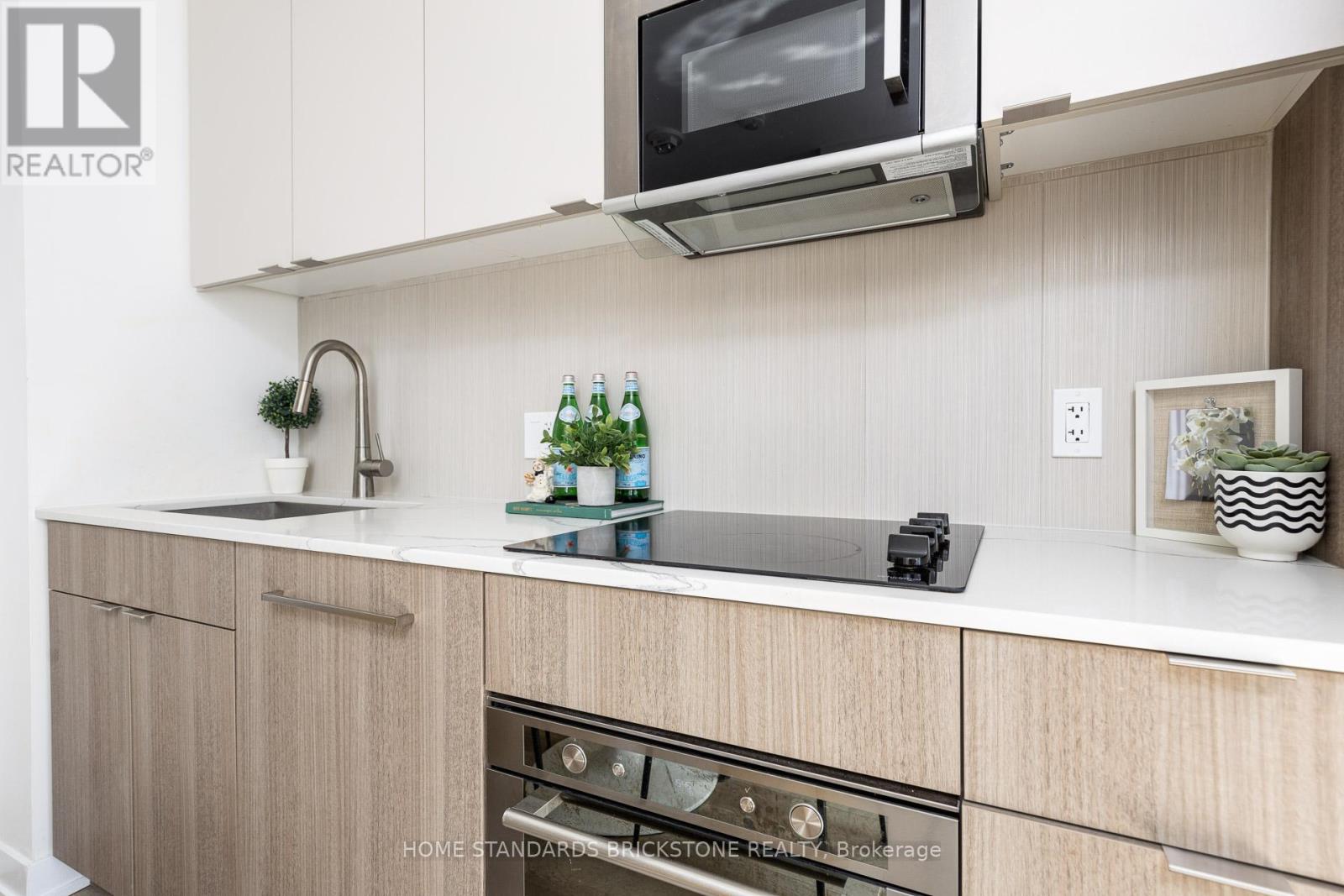 314 - 840 St Clair Avenue, Toronto, Ontario  M6C 0A4 - Photo 11 - C12645050