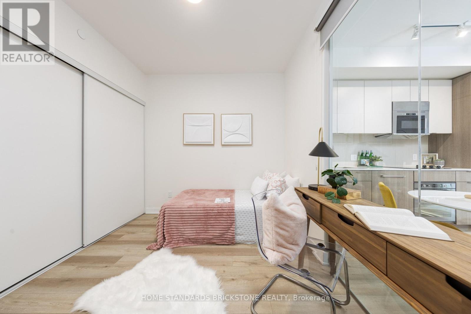 314 - 840 St Clair Avenue, Toronto, Ontario  M6C 0A4 - Photo 6 - C12645050