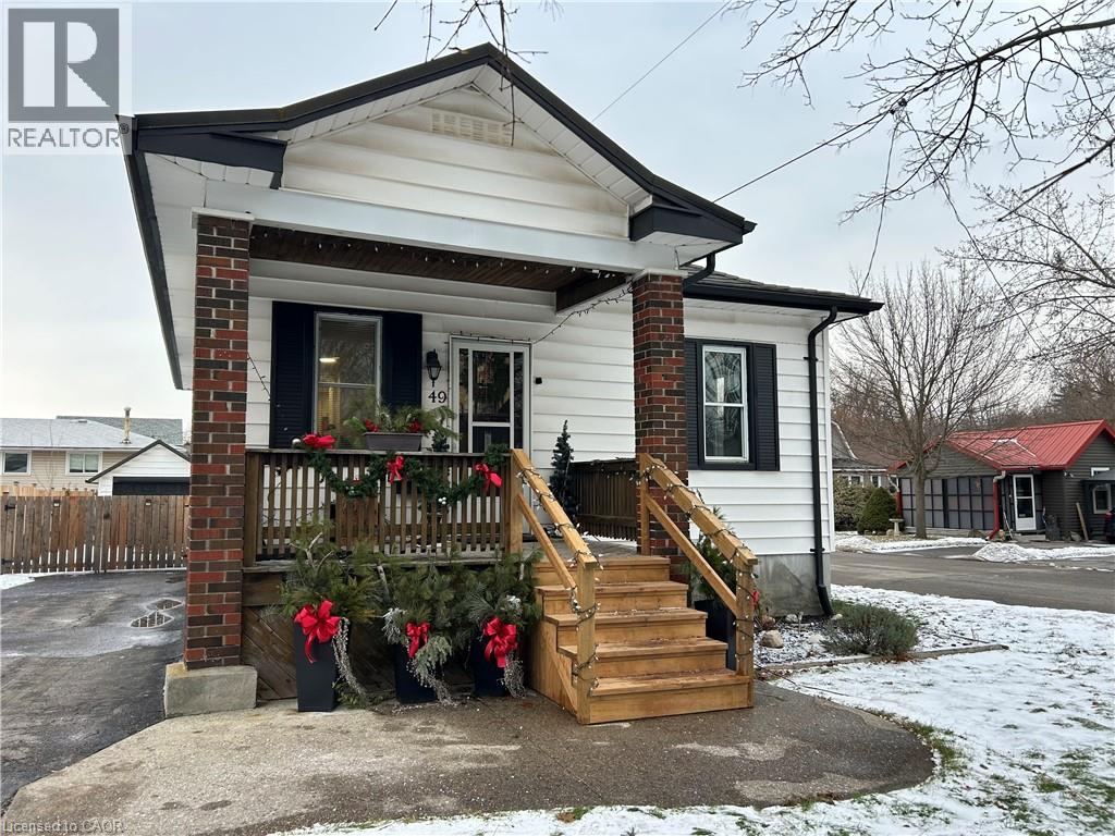 49 WOODHOUSE STREET, Simcoe, Ontario