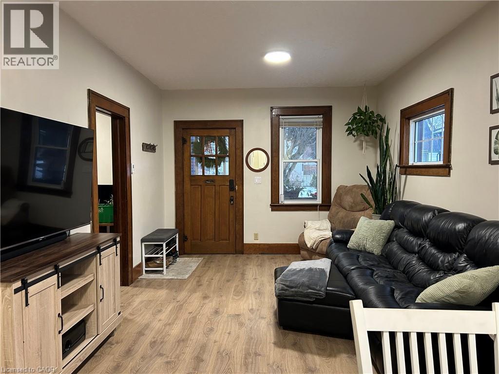 49 Woodhouse Street, Simcoe, Ontario  N3Y 1E8 - Photo 3 - 40794696