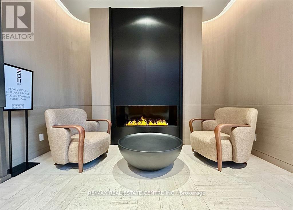 4207 - 4015 The Exchange Street E, Mississauga, Ontario  L5B 0N9 - Photo 14 - W12563598