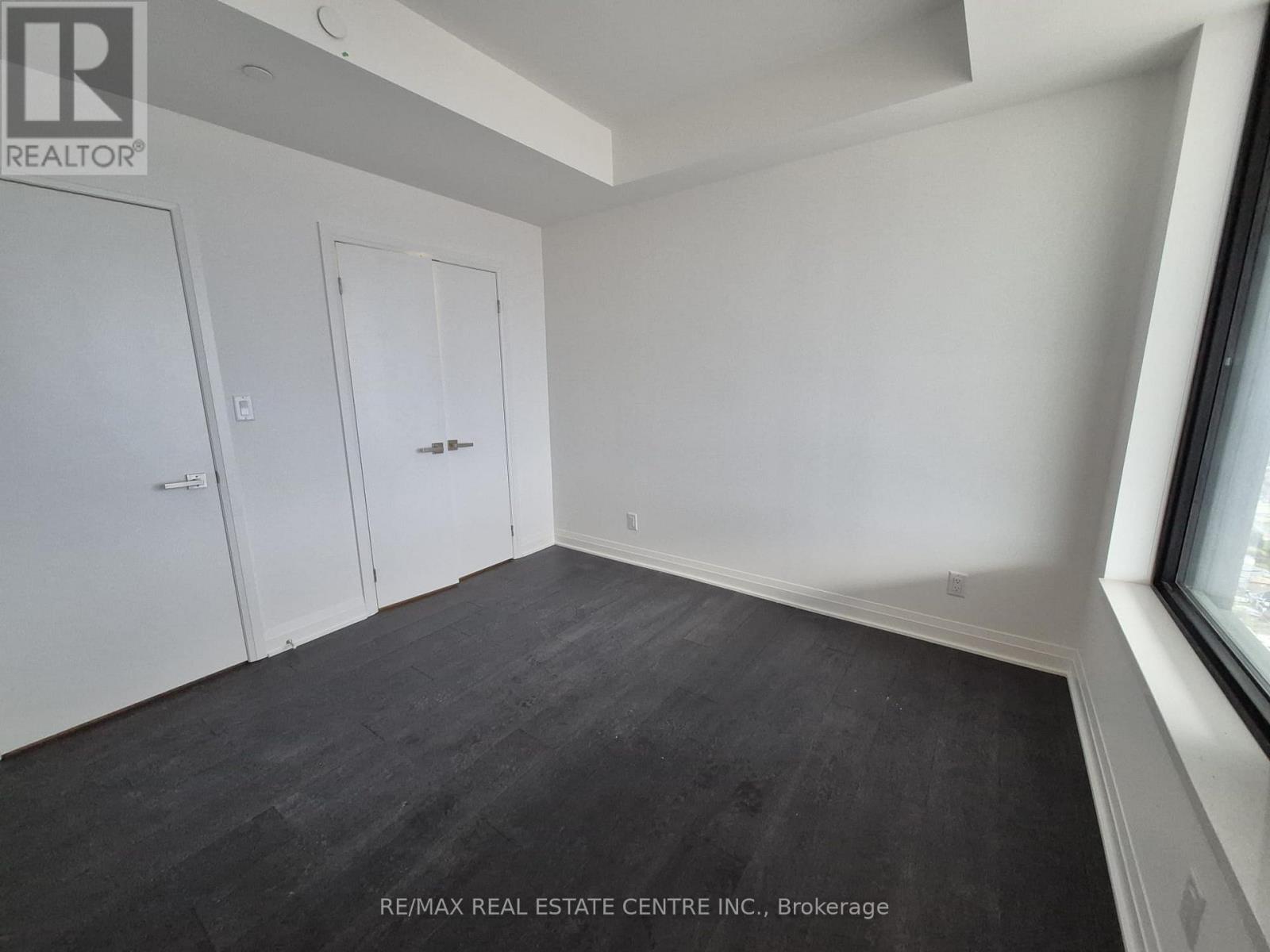 4207 - 4015 The Exchange Street E, Mississauga, Ontario  L5B 0N9 - Photo 24 - W12563598