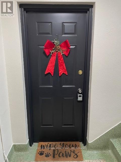 3 - 5 Applewood Avenue, Hamilton, Ontario  L8G 3S4 - Photo 3 - X12645042