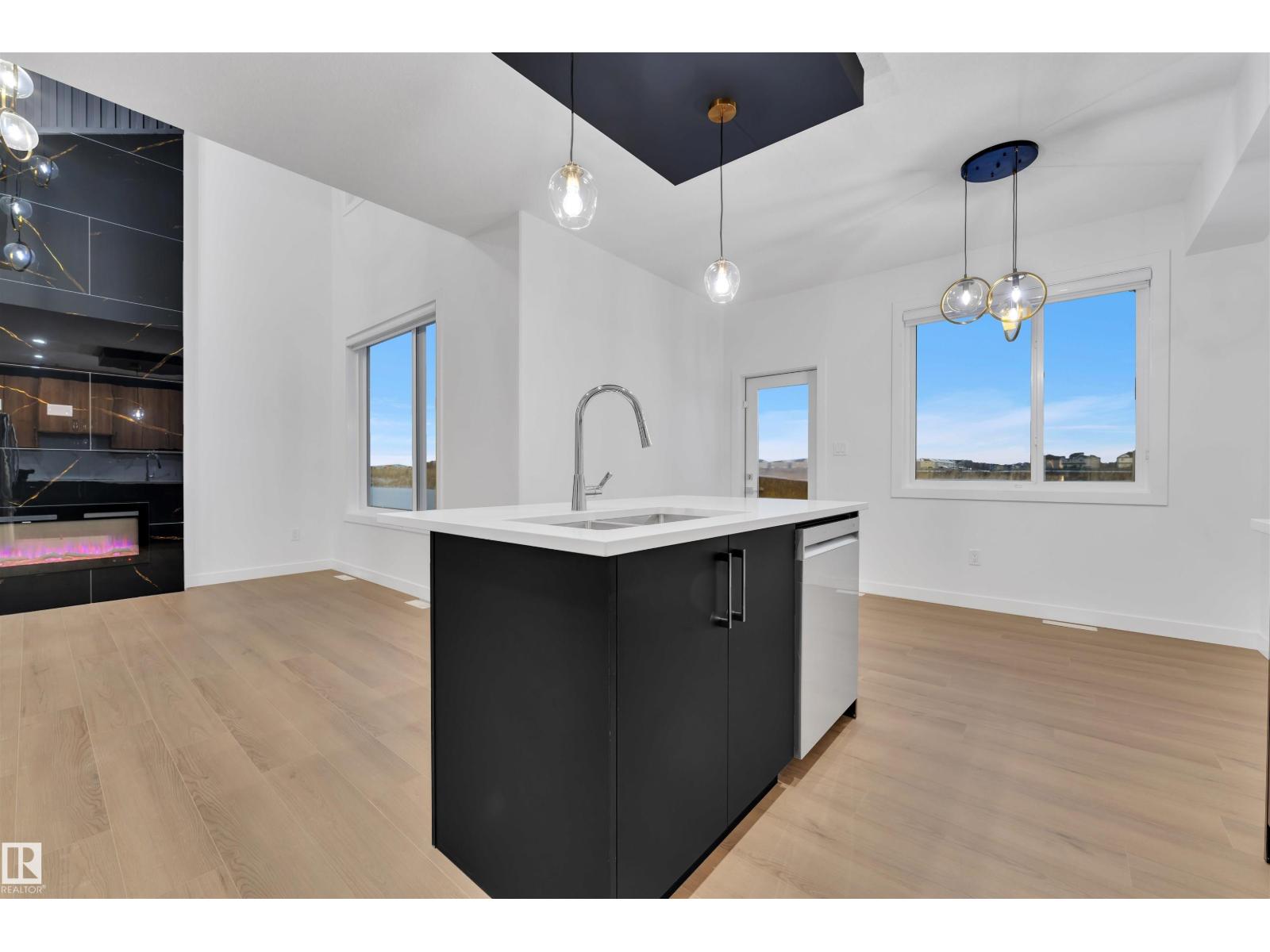 204 Crystal Creek Dr, Leduc, Alberta  T9E 0X6 - Photo 9 - E4468478