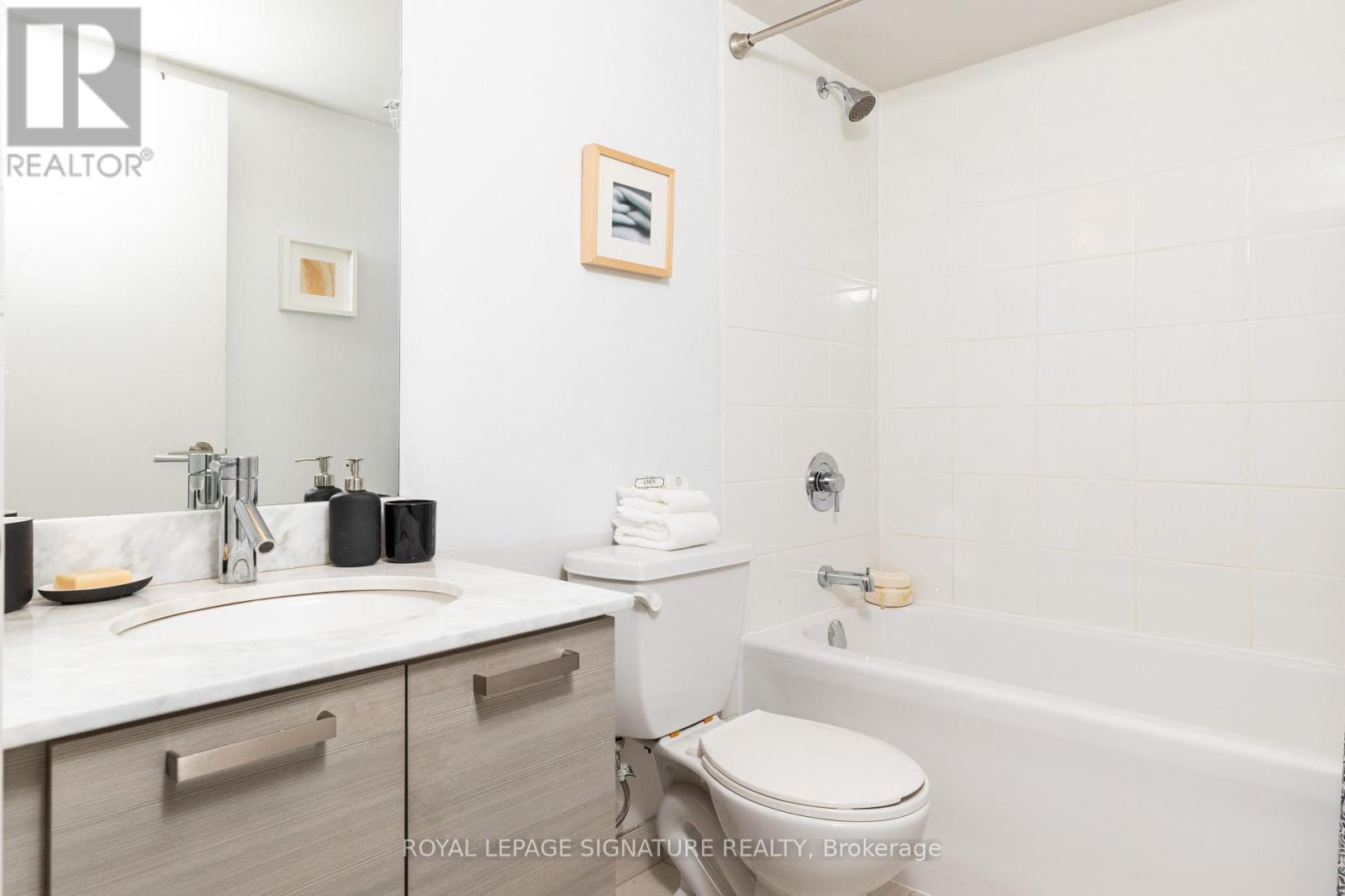 2121e - 36 Lisgar Street, Toronto, Ontario  M6J 3G2 - Photo 17 - C12645072