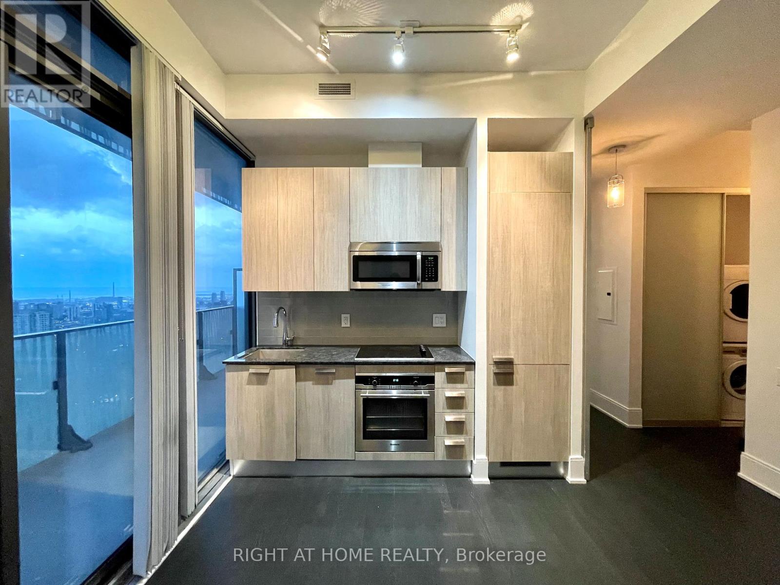 Ph5201 - 42 Charles Street E, Toronto, Ontario  M4Y 1T1 - Photo 5 - C12645074