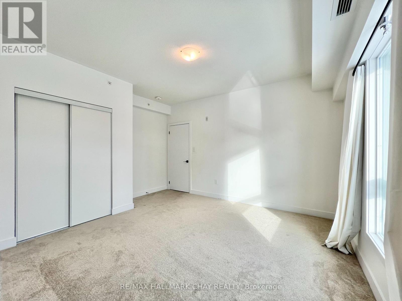 201 - 1 Chef Lane, Barrie, Ontario  L9J 0T1 - Photo 13 - S12645070