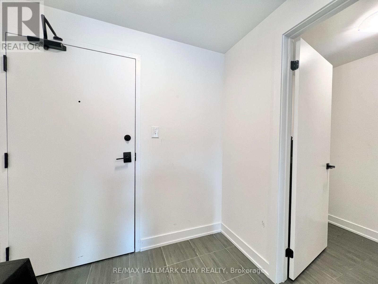 201 - 1 Chef Lane, Barrie, Ontario  L9J 0T1 - Photo 25 - S12645070