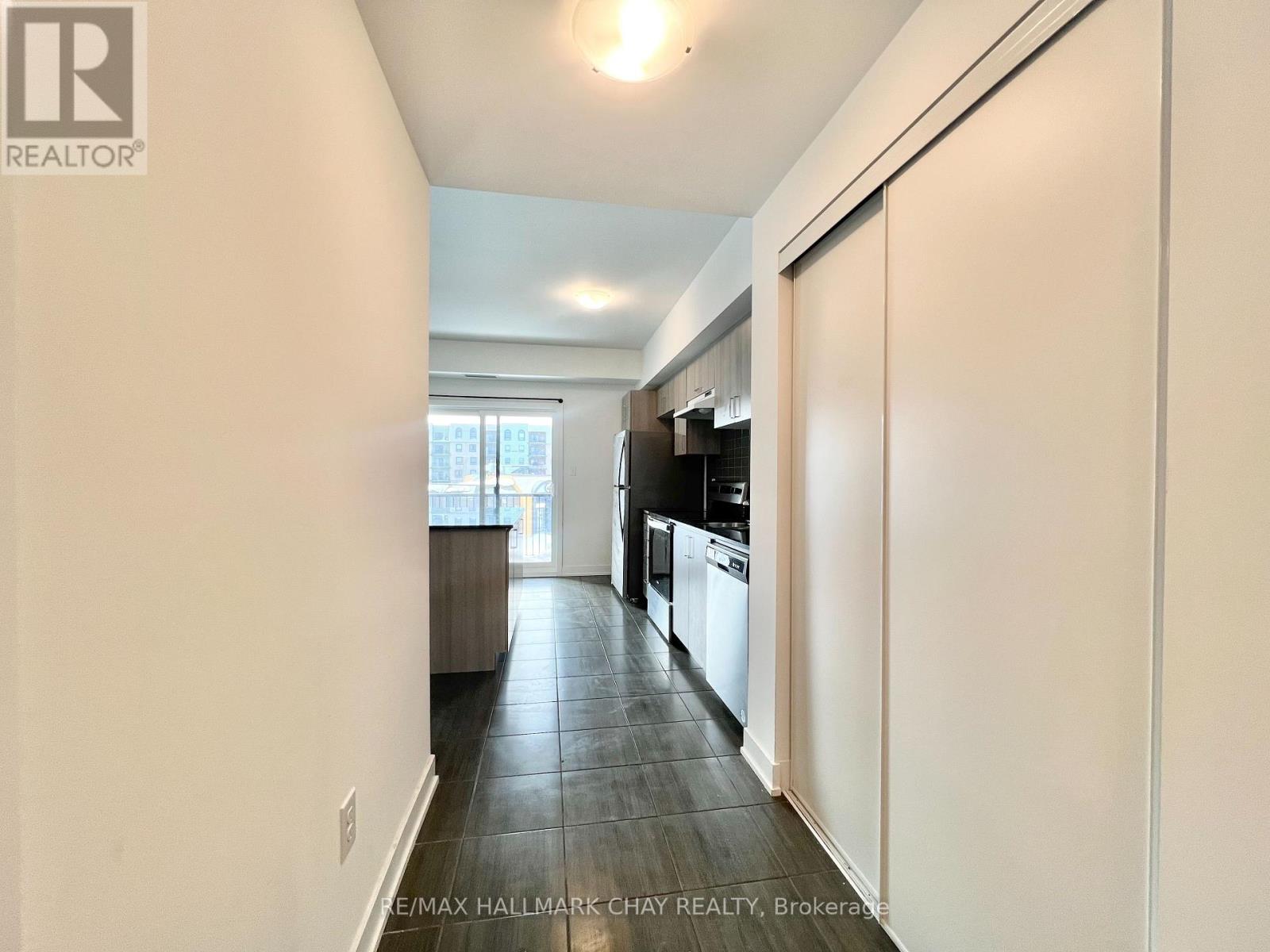 201 - 1 Chef Lane, Barrie, Ontario  L9J 0T1 - Photo 6 - S12645070