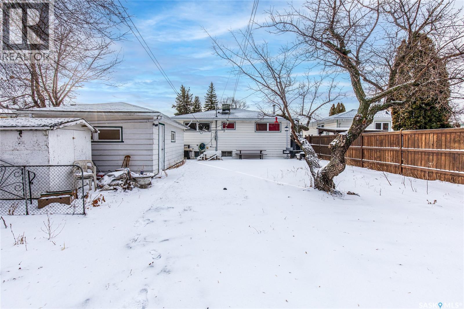 836 Keith Street, Moose Jaw, Saskatchewan  S6H 5R4 - Photo 33 - SK025805