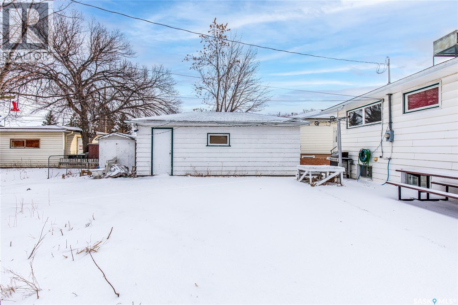 836 Keith Street, Moose Jaw, Saskatchewan  S6H 5R4 - Photo 36 - SK025805