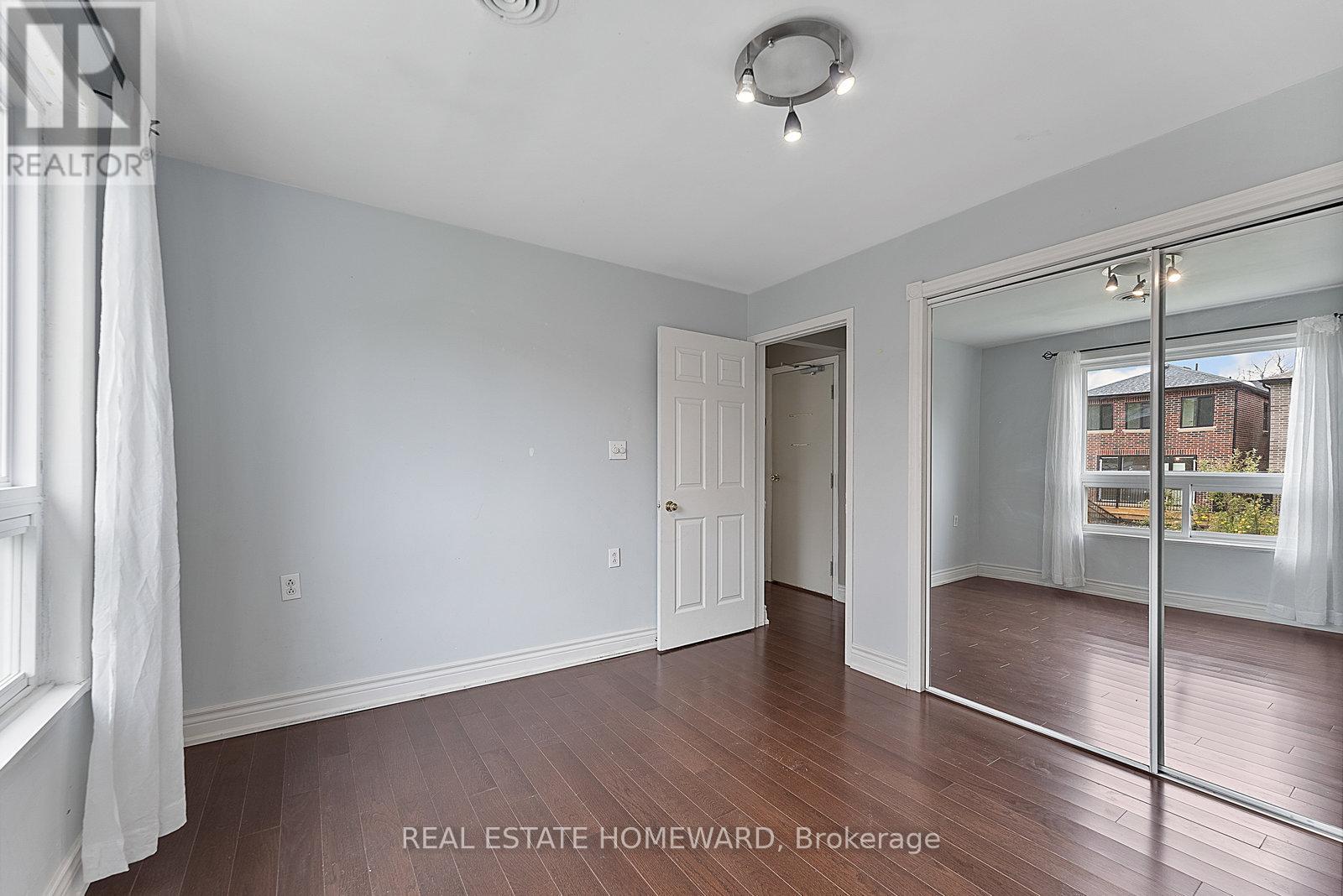 2nd Floor - 983 Victoria Park Avenue, Toronto, Ontario  M4B 2J4 - Photo 13 - E12645078