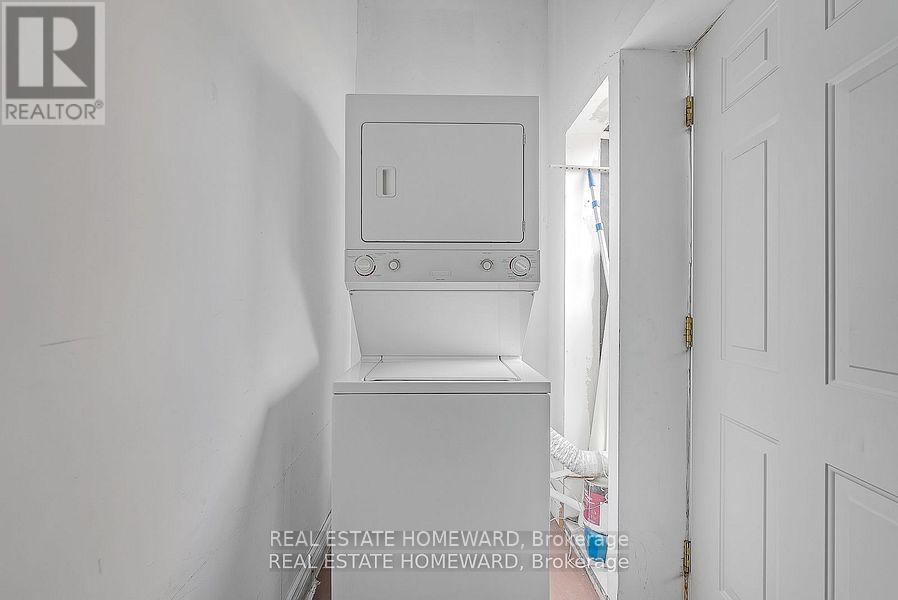 2nd Floor - 983 Victoria Park Avenue, Toronto, Ontario  M4B 2J4 - Photo 21 - E12645078