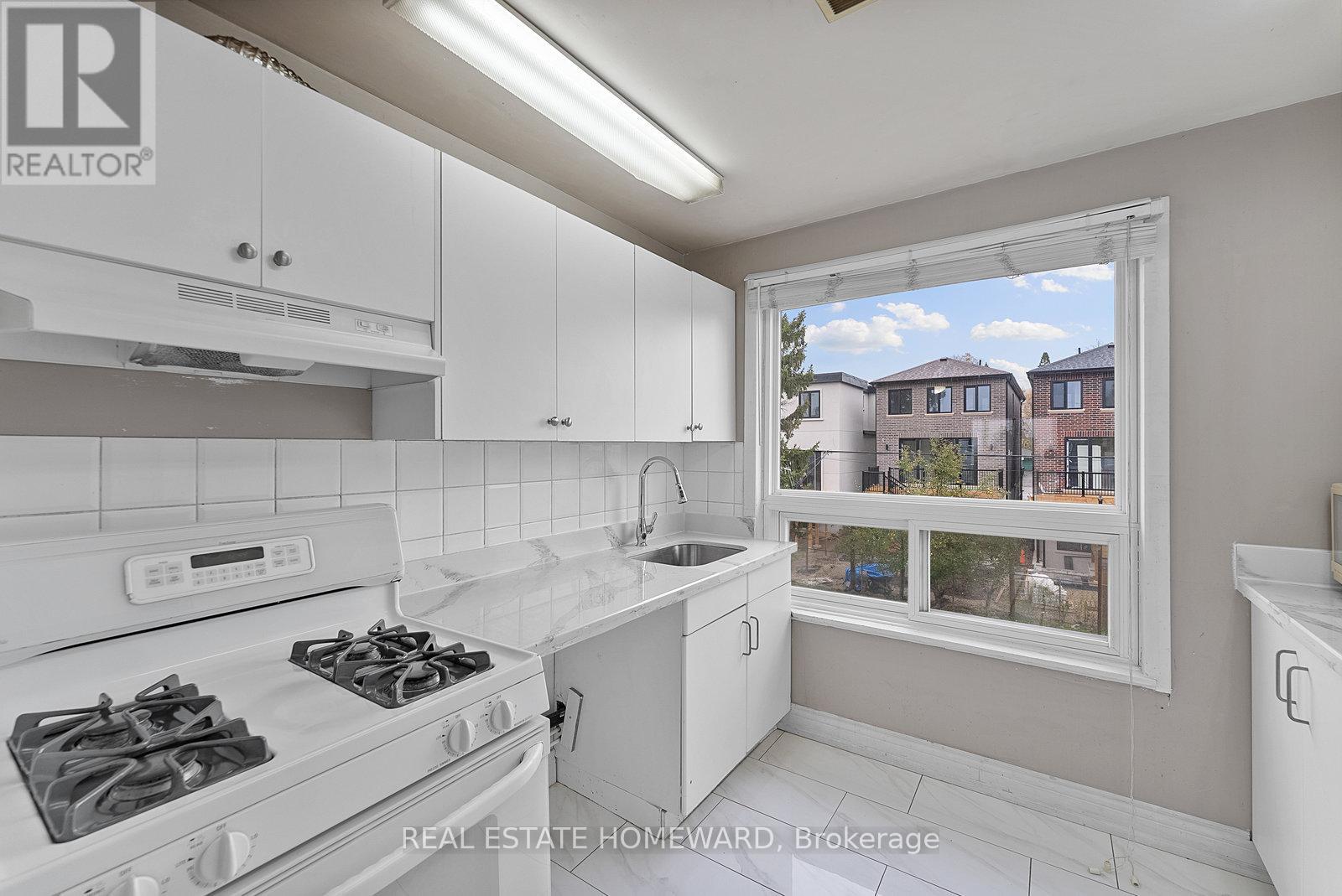 2nd Floor - 983 Victoria Park Avenue, Toronto, Ontario  M4B 2J4 - Photo 6 - E12645078
