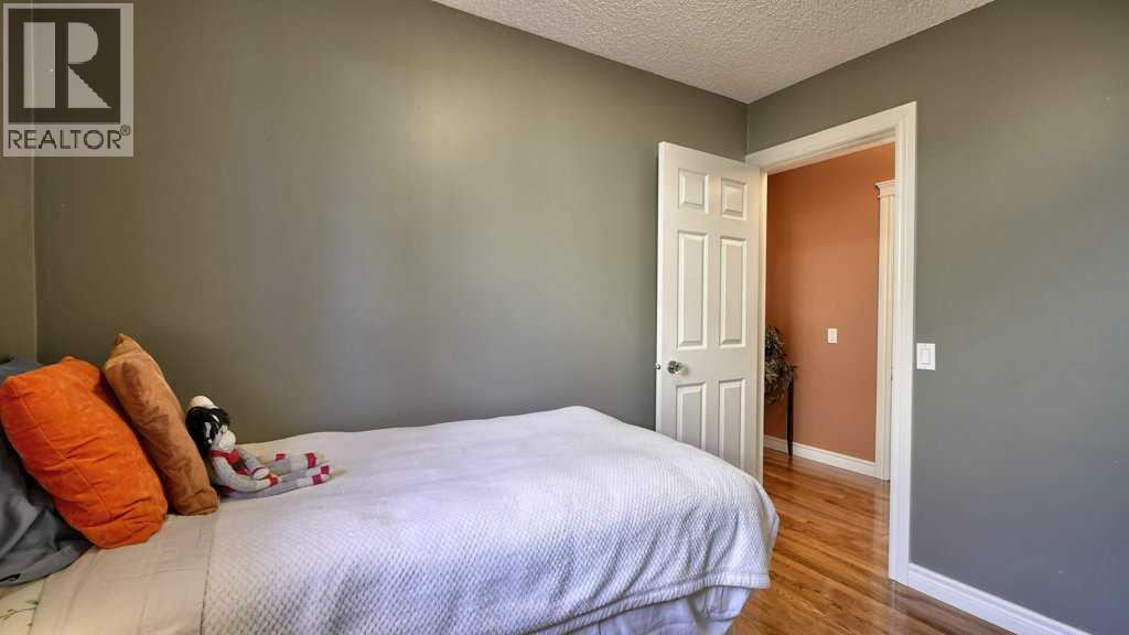 232 Penbrooke Way Se, Calgary, Alberta  t2a 3s8 - Photo 29 - A2268091