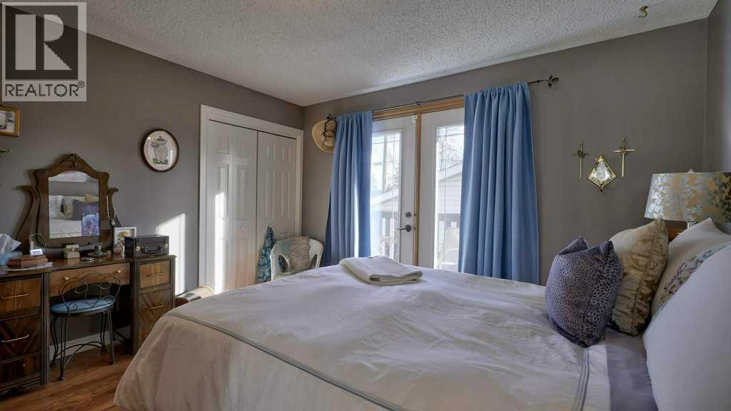 232 Penbrooke Way Se, Calgary, Alberta  t2a 3s8 - Photo 17 - A2268091