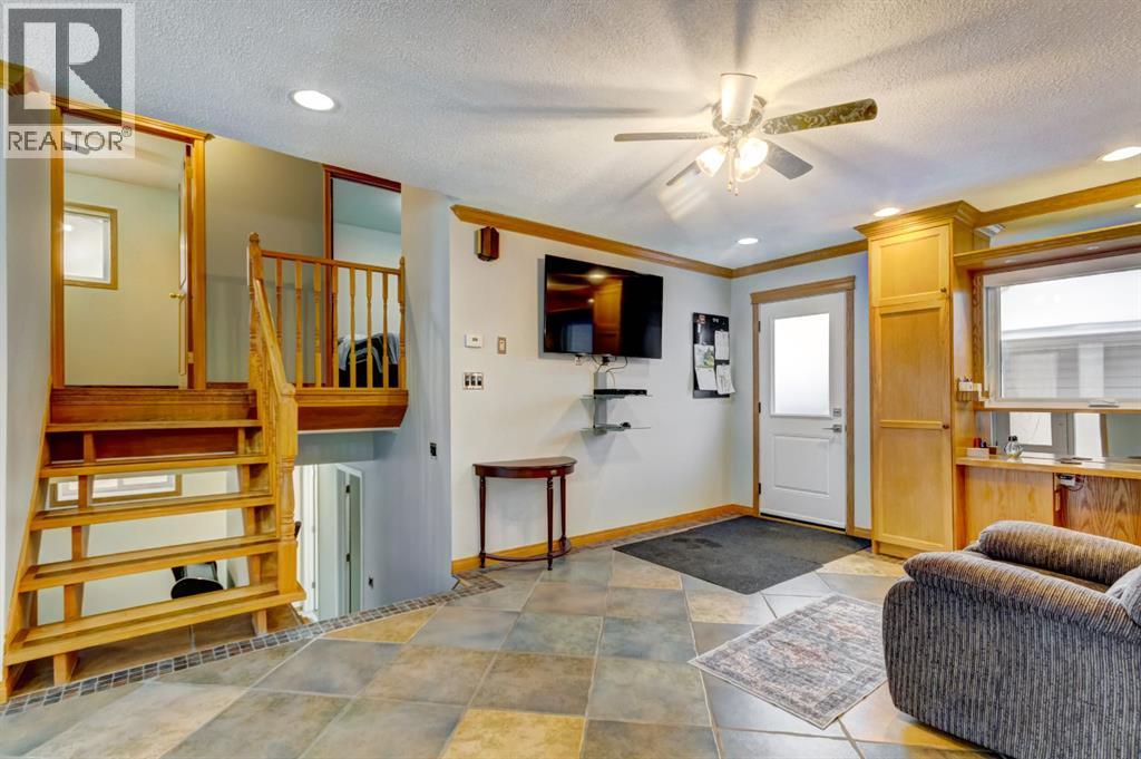 1408 106 Avenue Sw, Calgary, Alberta  T2W 0B7 - Photo 6 - A2275808