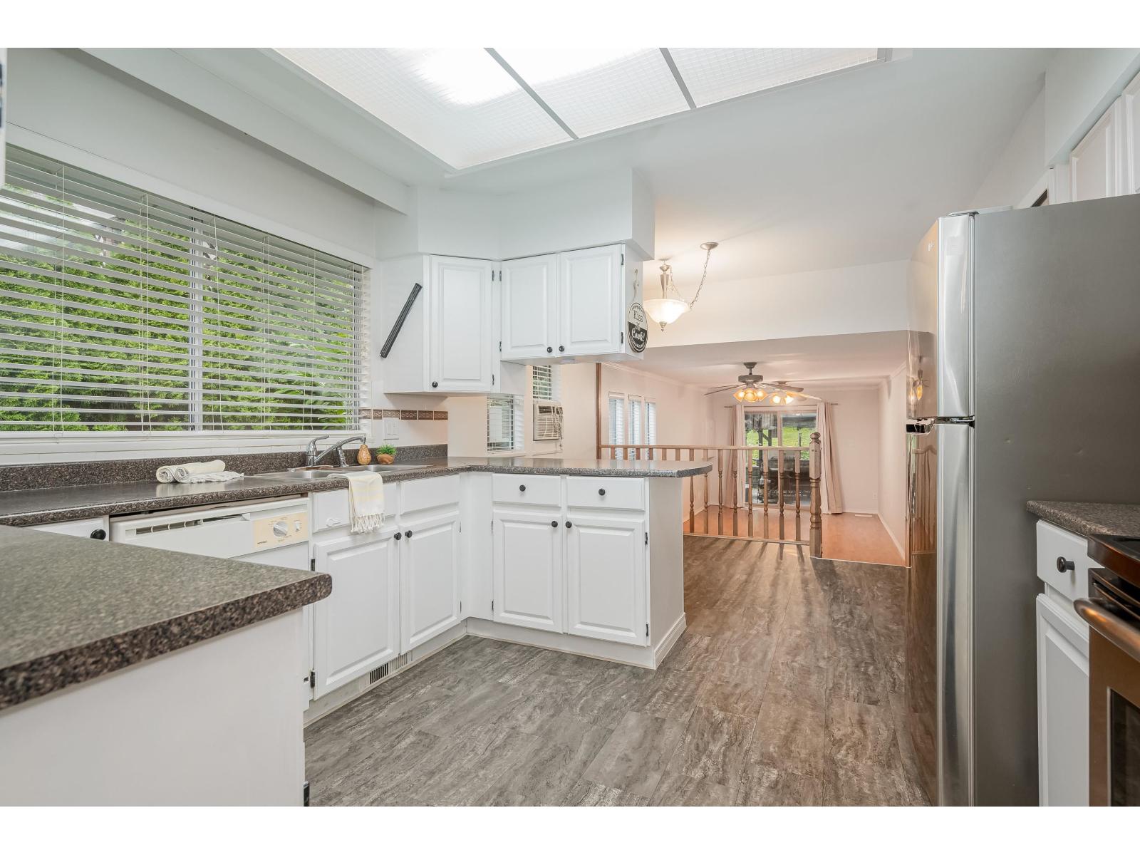 11794 99a Street, Surrey, British Columbia  V3V 2R1 - Photo 8 - R3074165