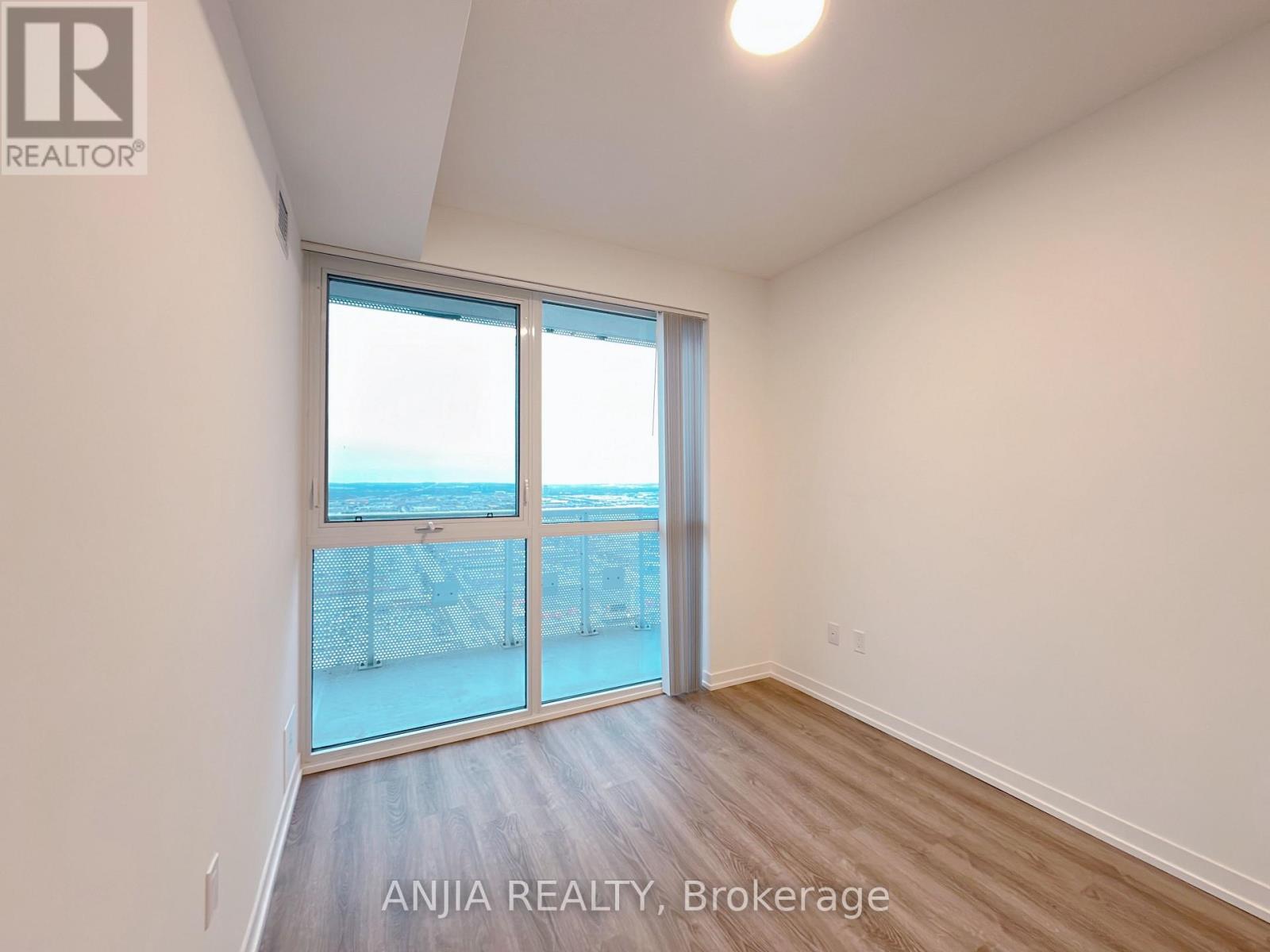 4205 - 8 Interchange Way, Vaughan, Ontario  L4K 0R2 - Photo 6 - N12629140