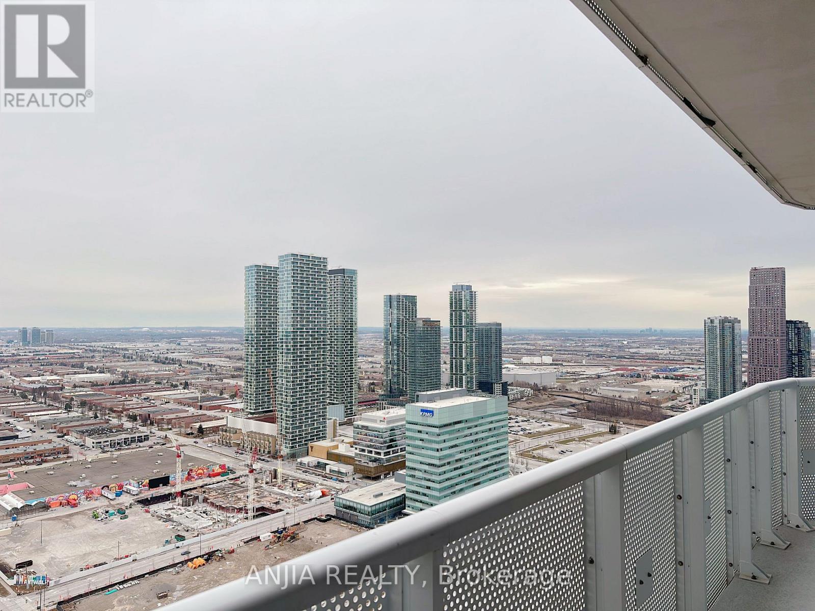 4205 - 8 Interchange Way, Vaughan, Ontario  L4K 0R2 - Photo 15 - N12629140