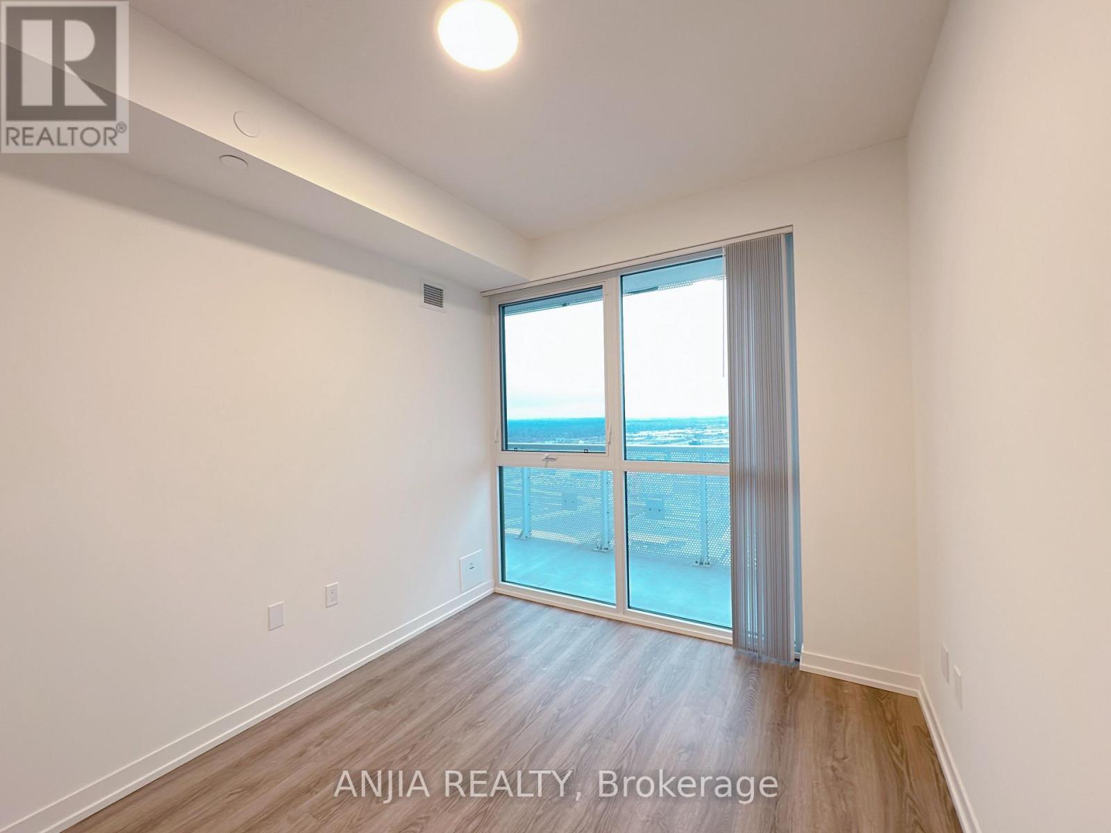 4205 - 8 Interchange Way, Vaughan, Ontario  L4K 0R2 - Photo 7 - N12629140