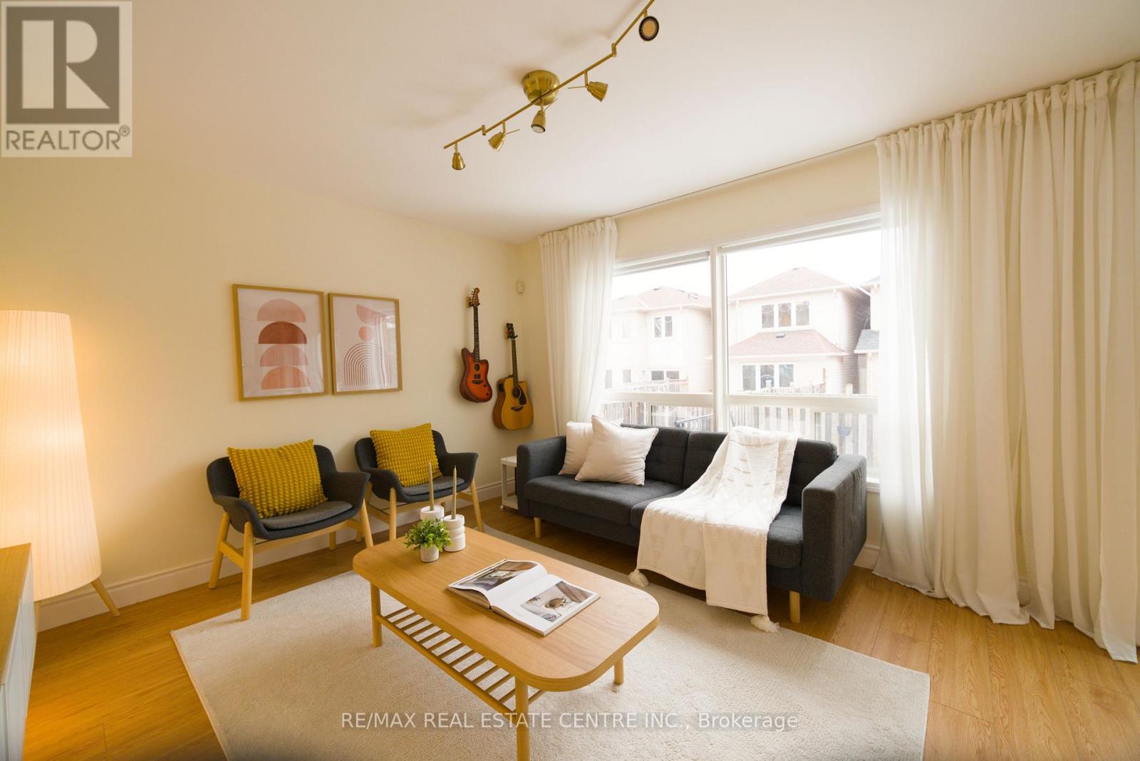 778 Johnson Heights, Milton, Ontario  L9T 0J7 - Photo 11 - W12601018