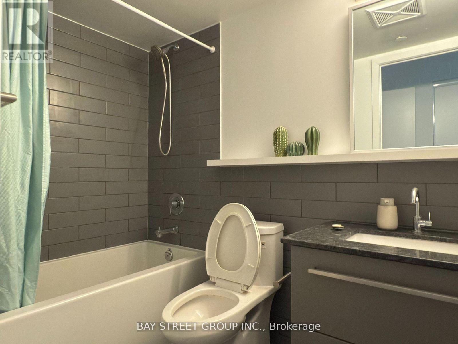 5 - 150 Flemington Road, Toronto, Ontario  M6A 0C5 - Photo 12 - W12645084