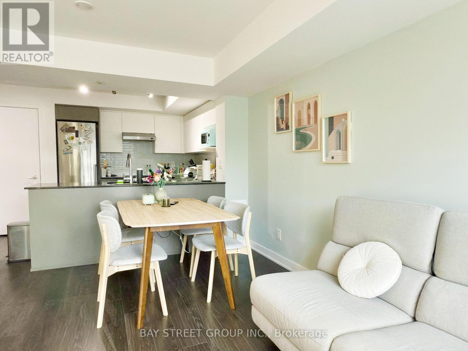 5 - 150 Flemington Road, Toronto, Ontario  M6A 0C5 - Photo 3 - W12645084