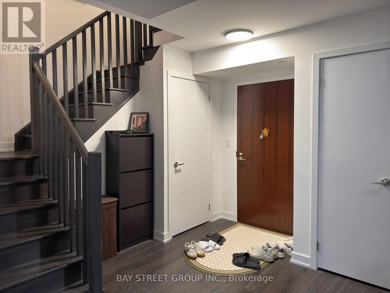 5 - 150 Flemington Road, Toronto, Ontario  M6A 0C5 - Photo 6 - W12645084