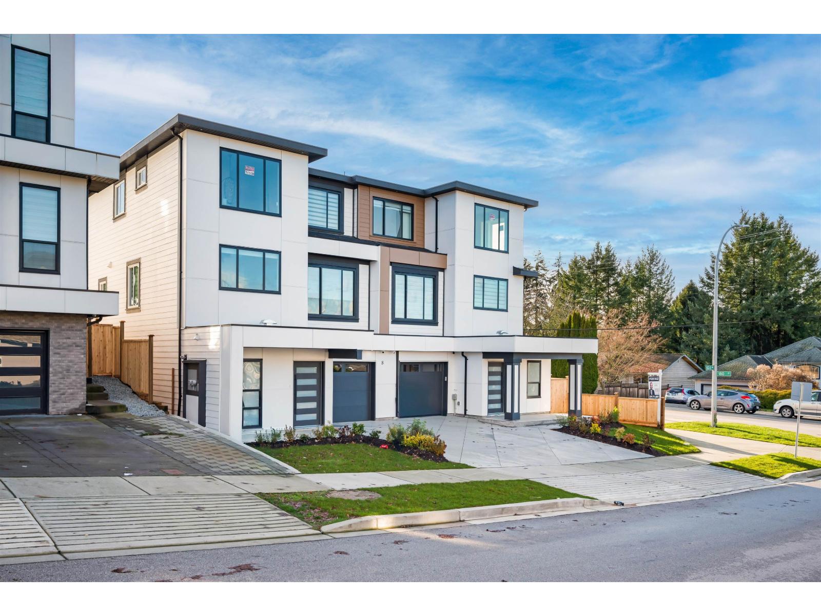 101 18002 63B AVENUE, surrey, British Columbia