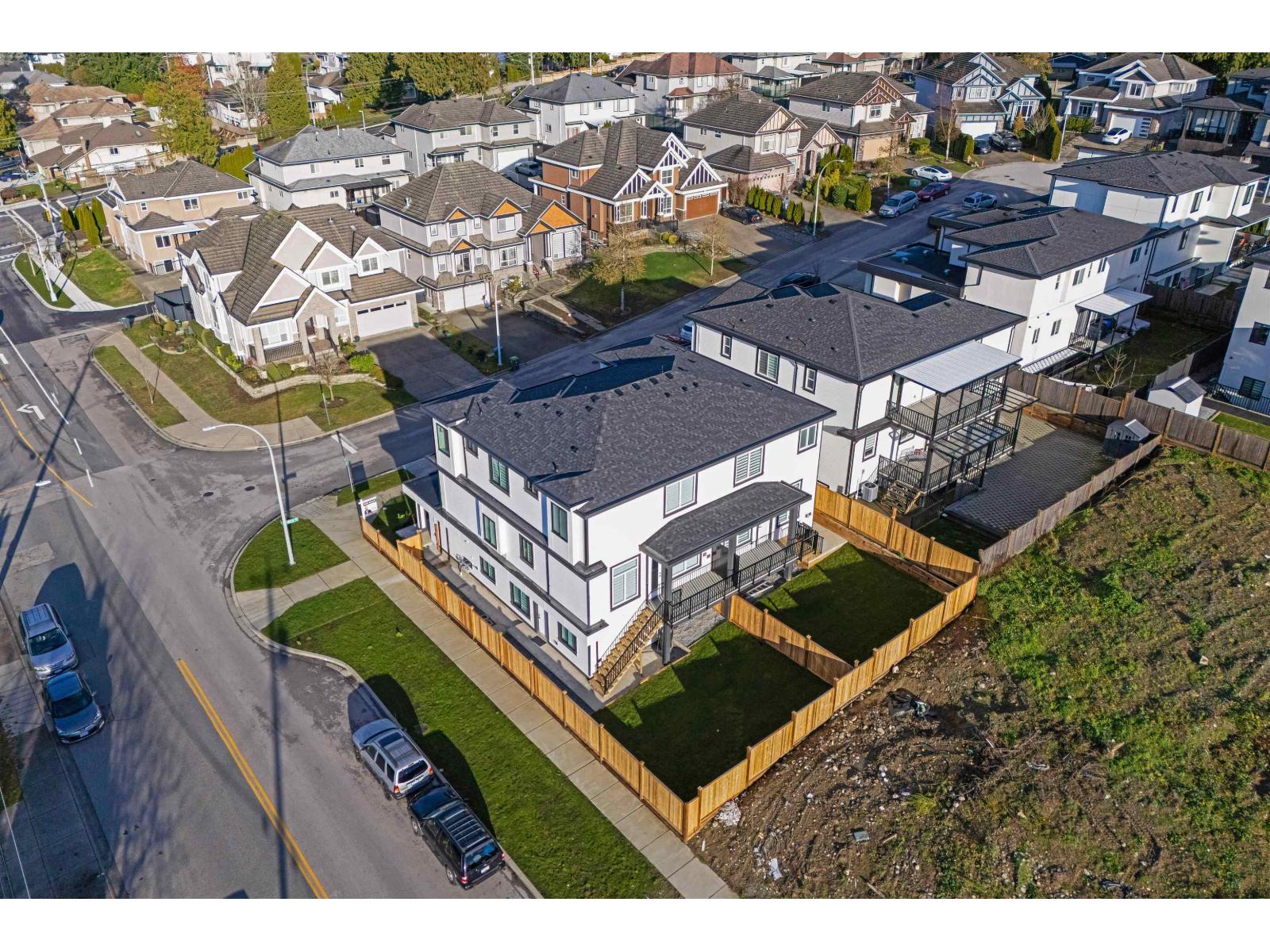 101 18002 63b Avenue, Surrey, British Columbia  V3S 4G1 - Photo 7 - R3074524