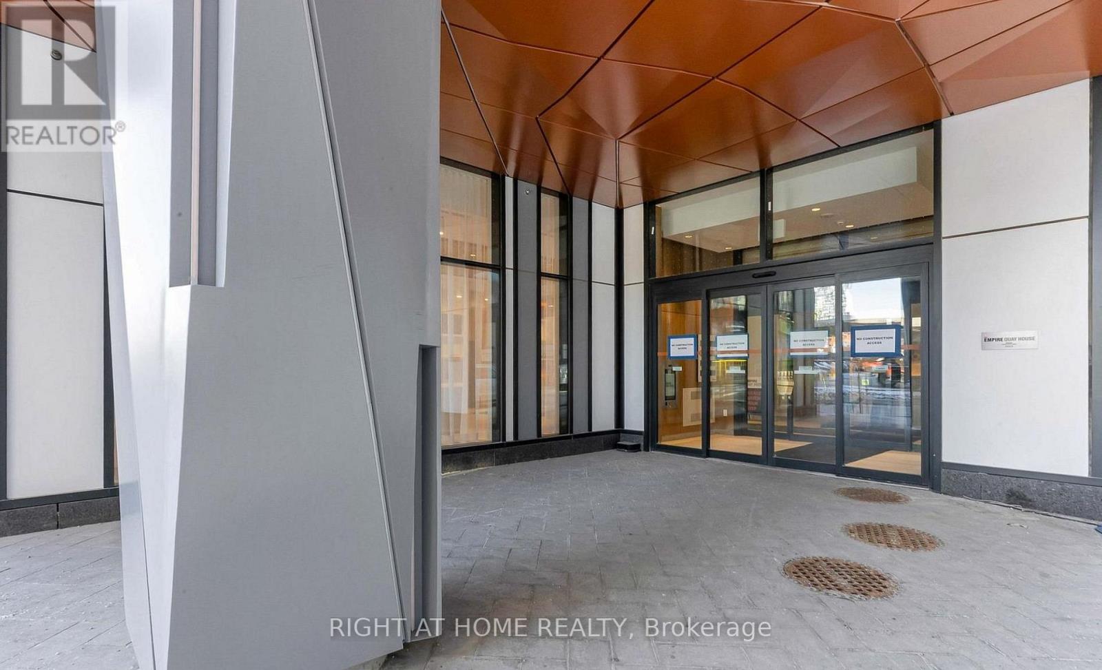 2114 - 15 Richardson Street, Toronto, Ontario  M5A 0Y5 - Photo 2 - C12645094