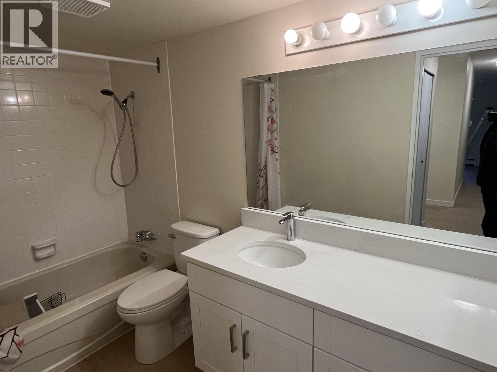 302 5500 Cooney Road, Richmond, British Columbia  V6X 3E5 - Photo 8 - R3074386