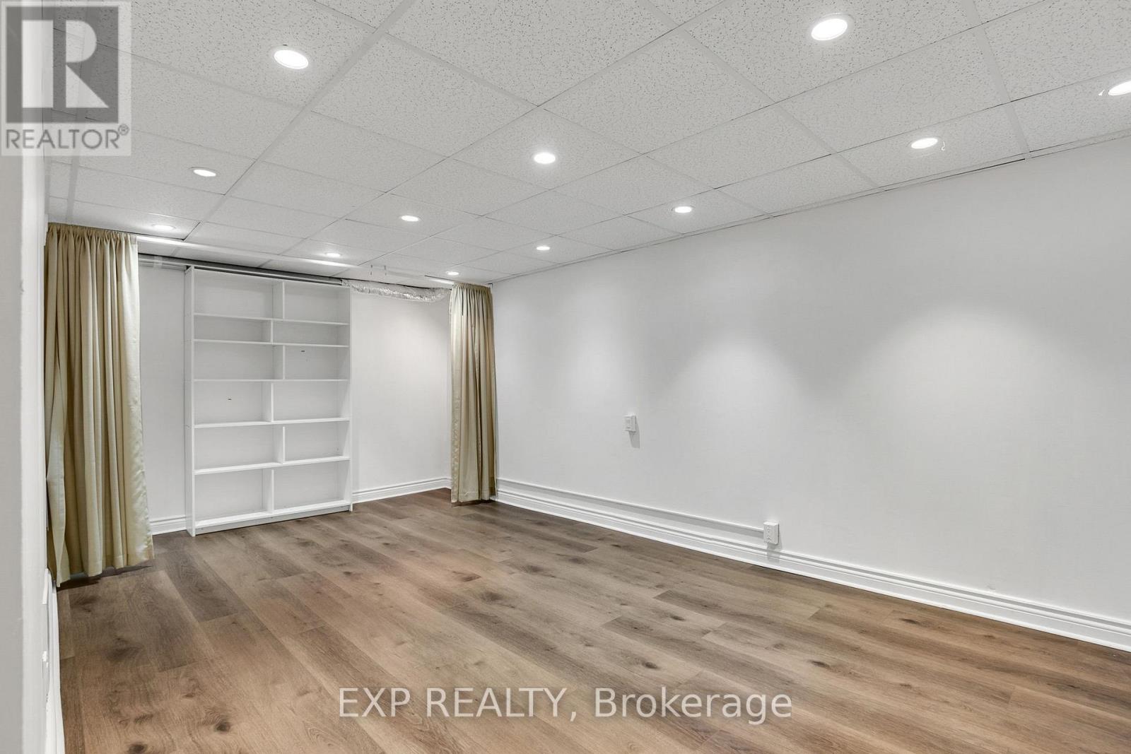 325 - 22 Niles Way, Markham, Ontario  L3T 5B8 - Photo 39 - N12644376