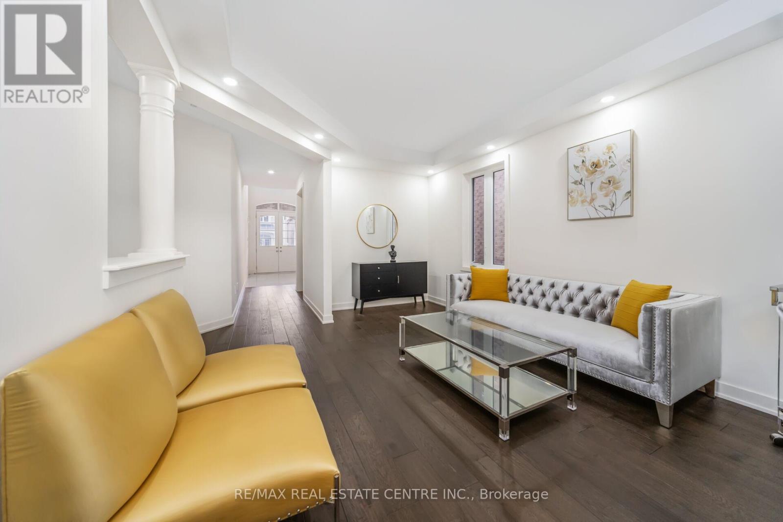 21 Kambalda Road, Brampton, Ontario  L7A 5J3 - Photo 10 - W12645100