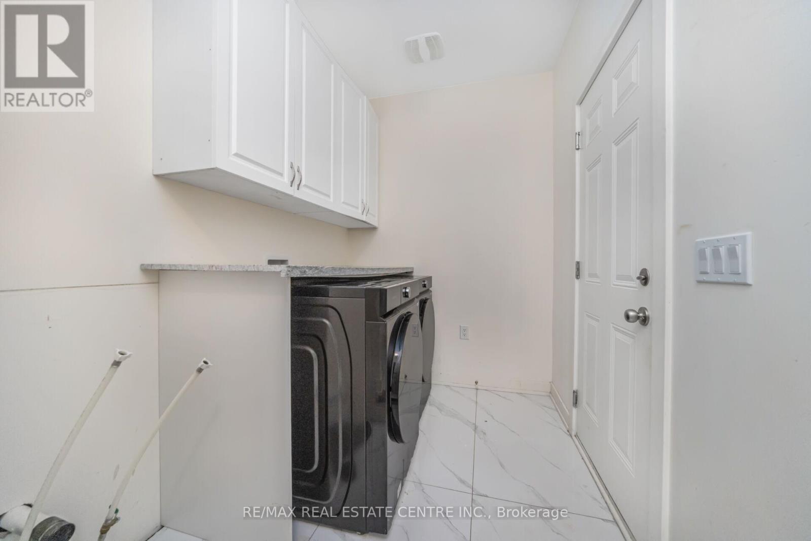 21 Kambalda Road, Brampton, Ontario  L7A 5J3 - Photo 15 - W12645100