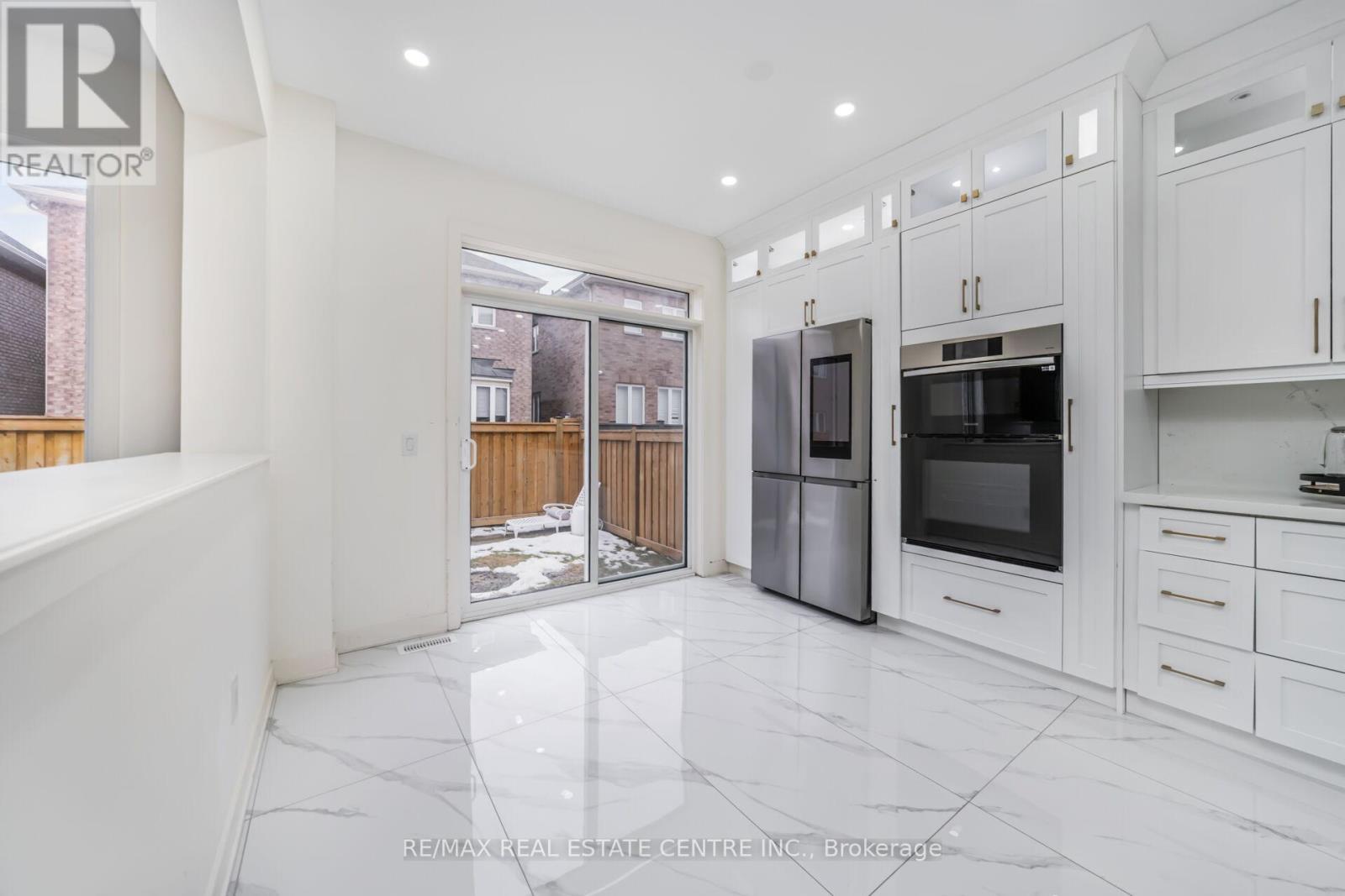 21 Kambalda Road, Brampton, Ontario  L7A 5J3 - Photo 18 - W12645100