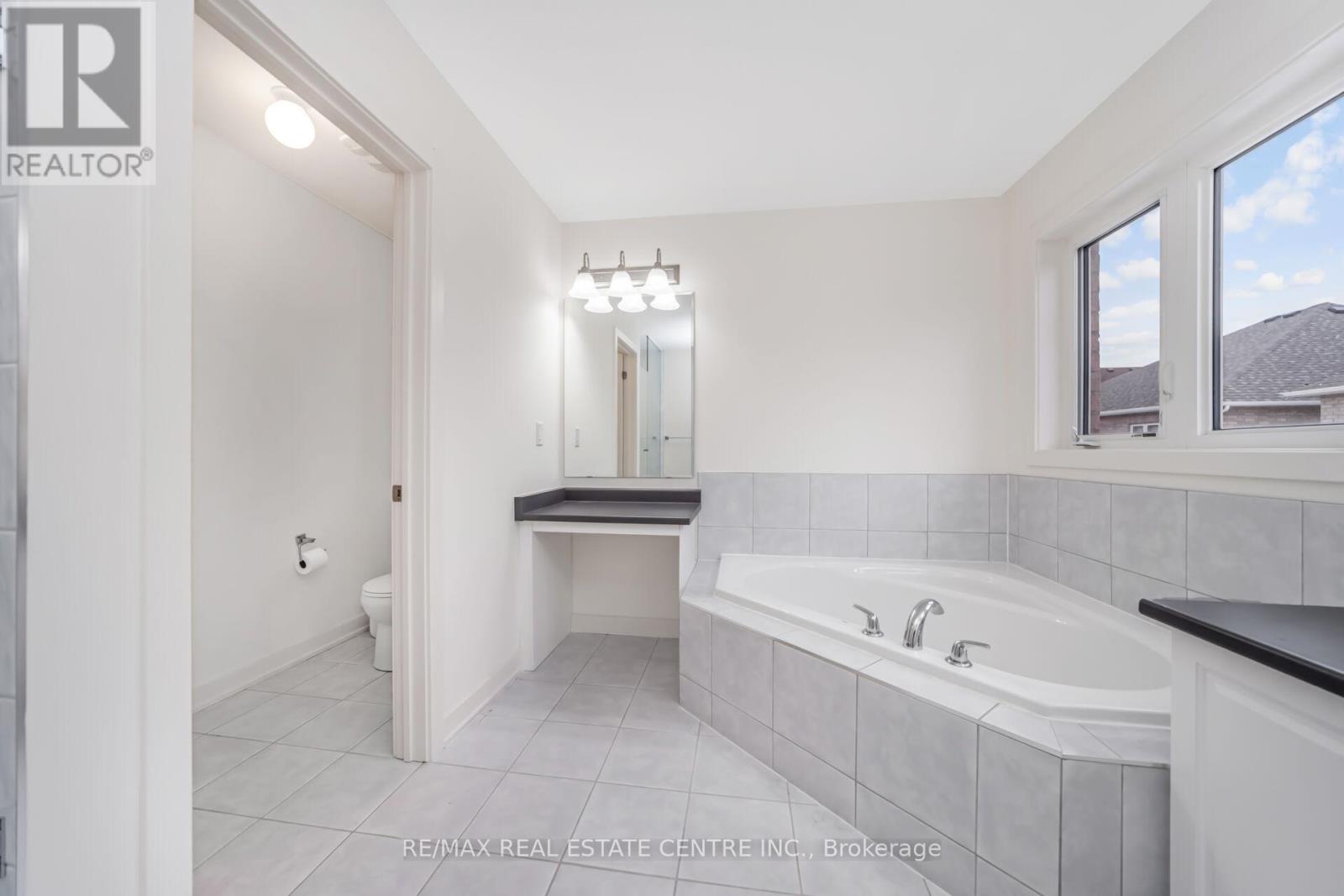 21 Kambalda Road, Brampton, Ontario  L7A 5J3 - Photo 35 - W12645100