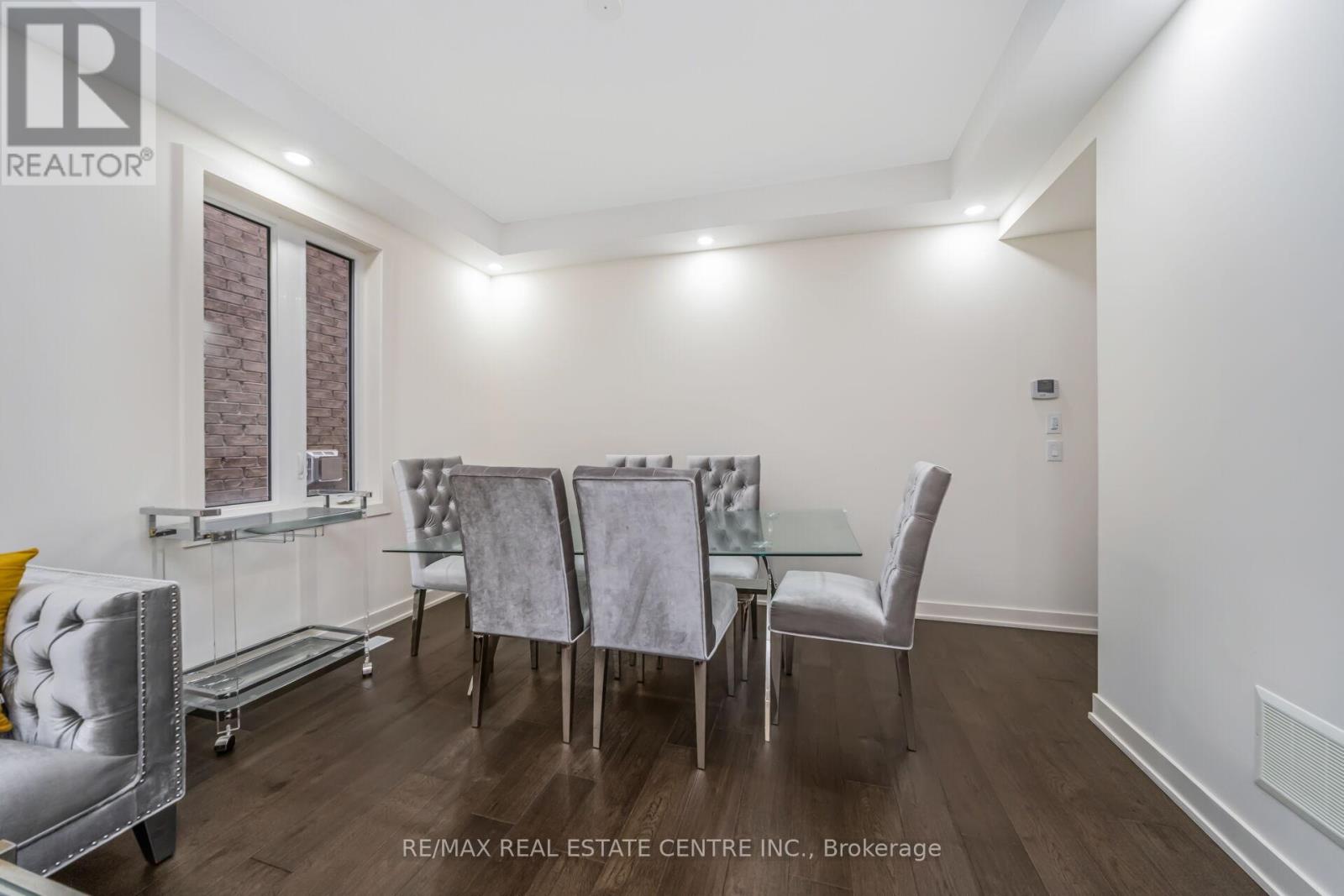 21 Kambalda Road, Brampton, Ontario  L7A 5J3 - Photo 9 - W12645100