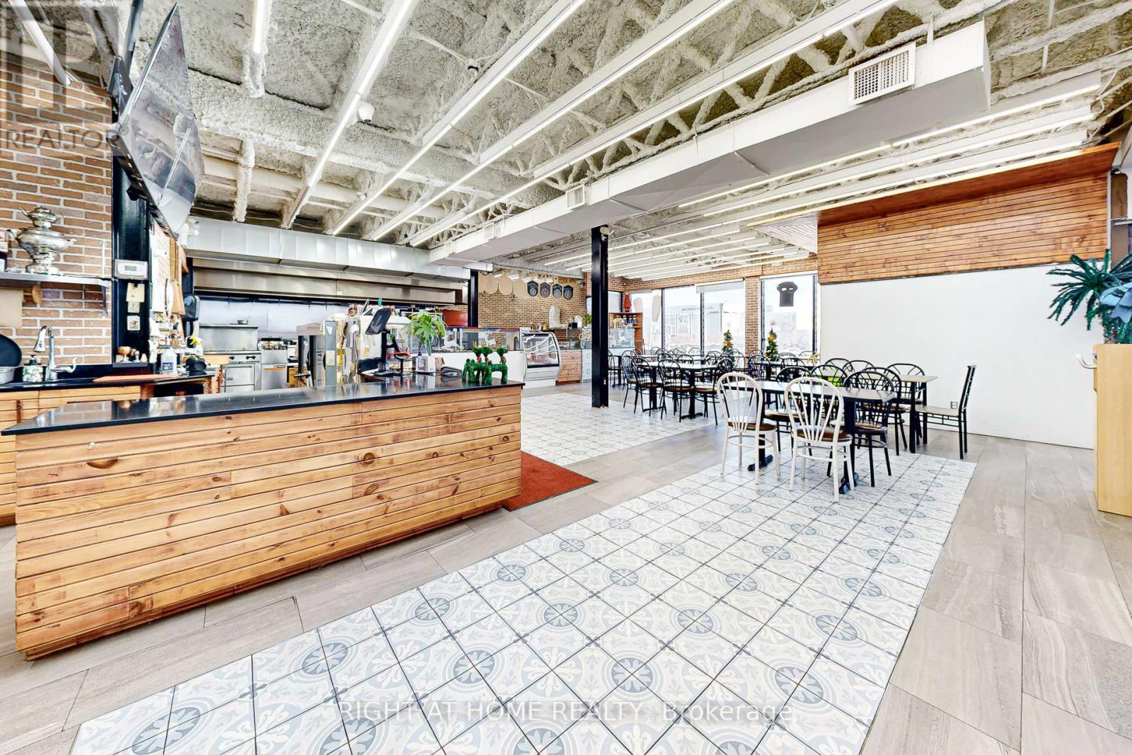 1 - 3350 Dufferin Street, Toronto, Ontario  M6A 3A4 - Photo 3 - W12645110