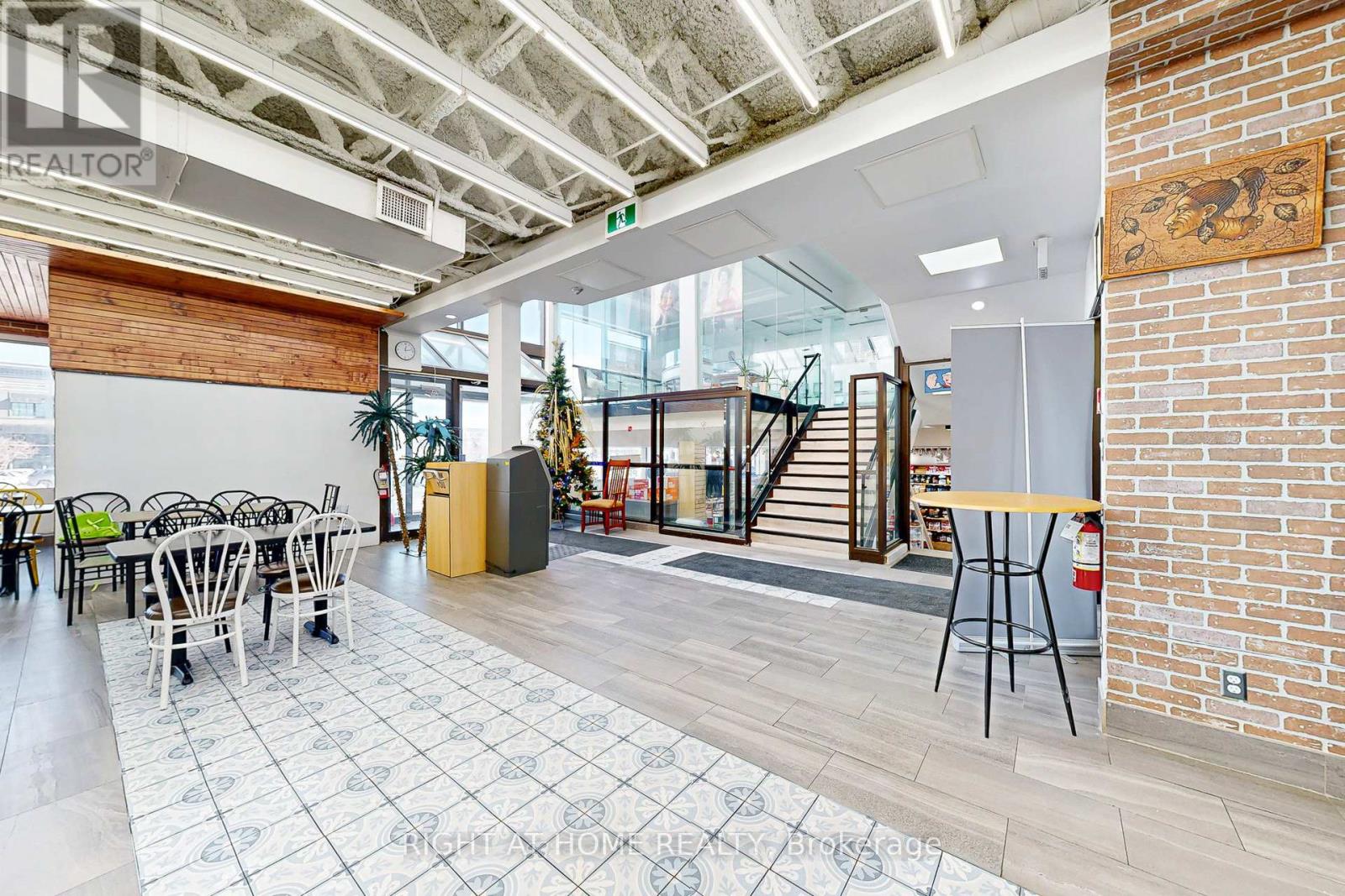 1 - 3350 Dufferin Street, Toronto, Ontario  M6A 3A4 - Photo 6 - W12645110