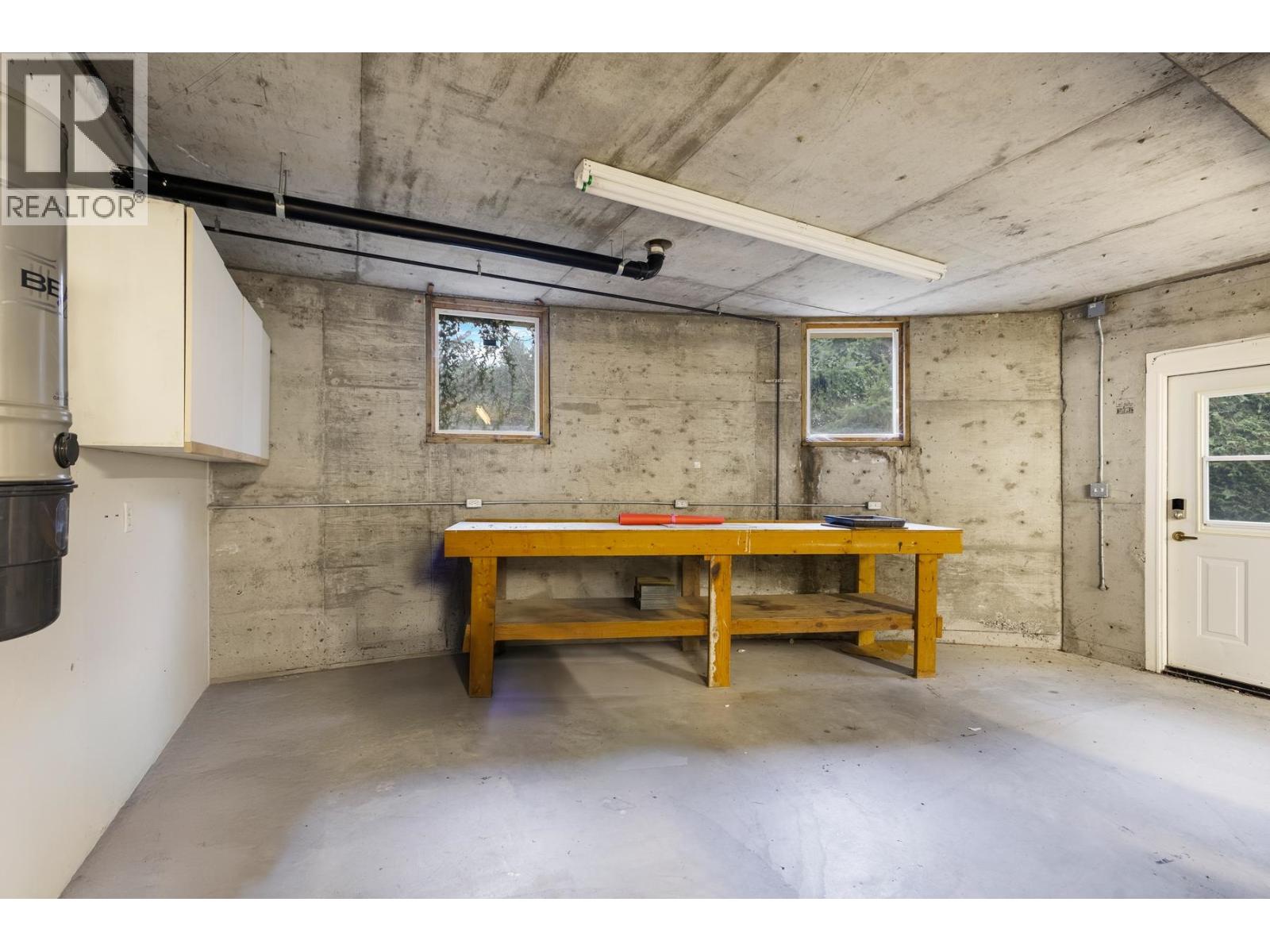 6220 Summit Avenue, West Vancouver, British Columbia  V7W 1Y2 - Photo 36 - R3074189