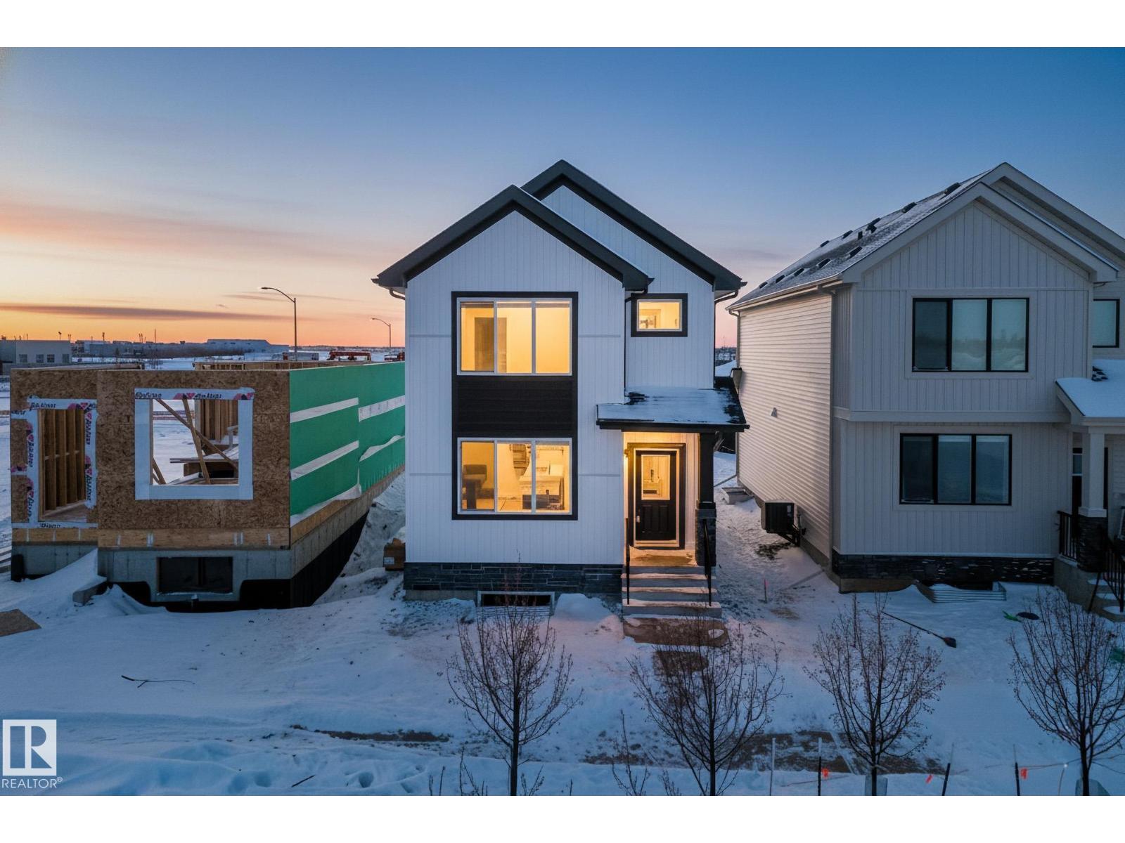 10241 92A AV, Morinville, Alberta