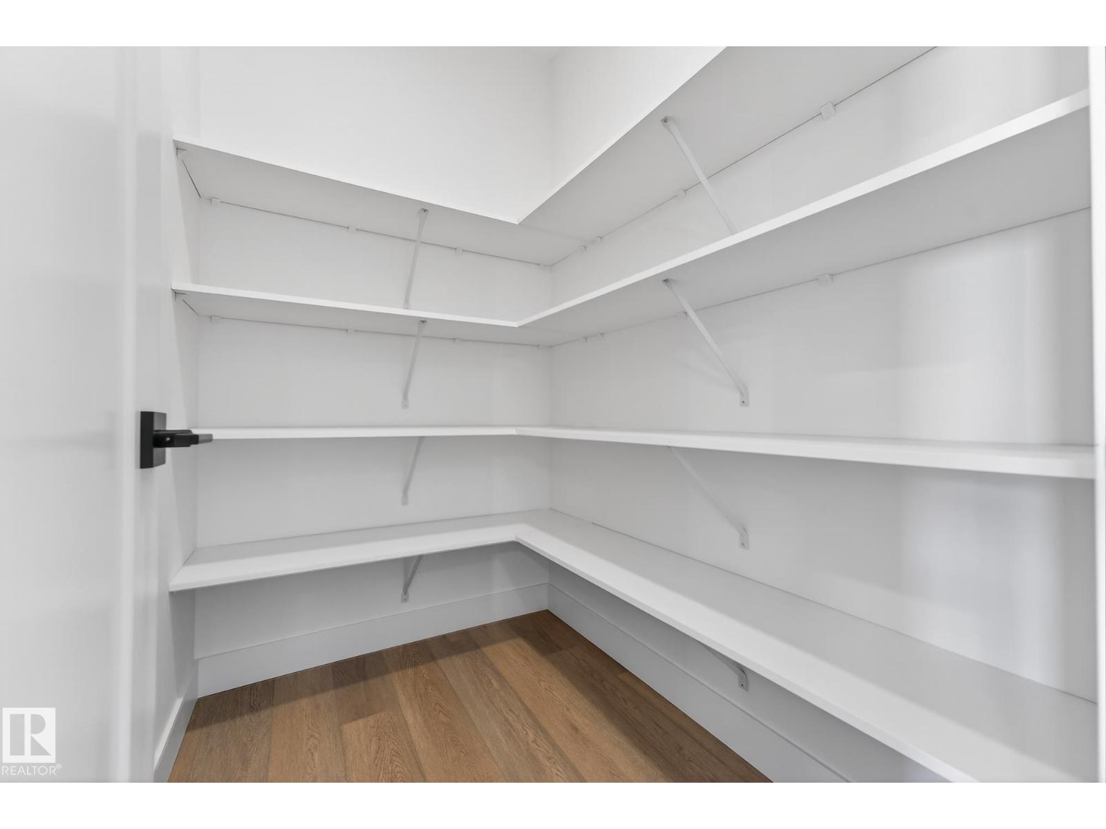 10241 92a Av, Morinville, Alberta  T8R 1A0 - Photo 14 - E4468483