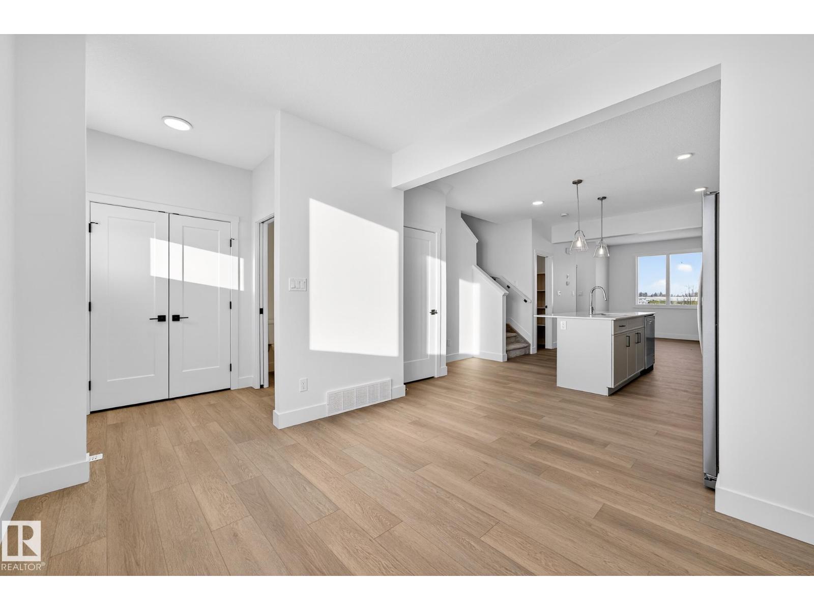 10241 92a Av, Morinville, Alberta  T8R 1A0 - Photo 17 - E4468483