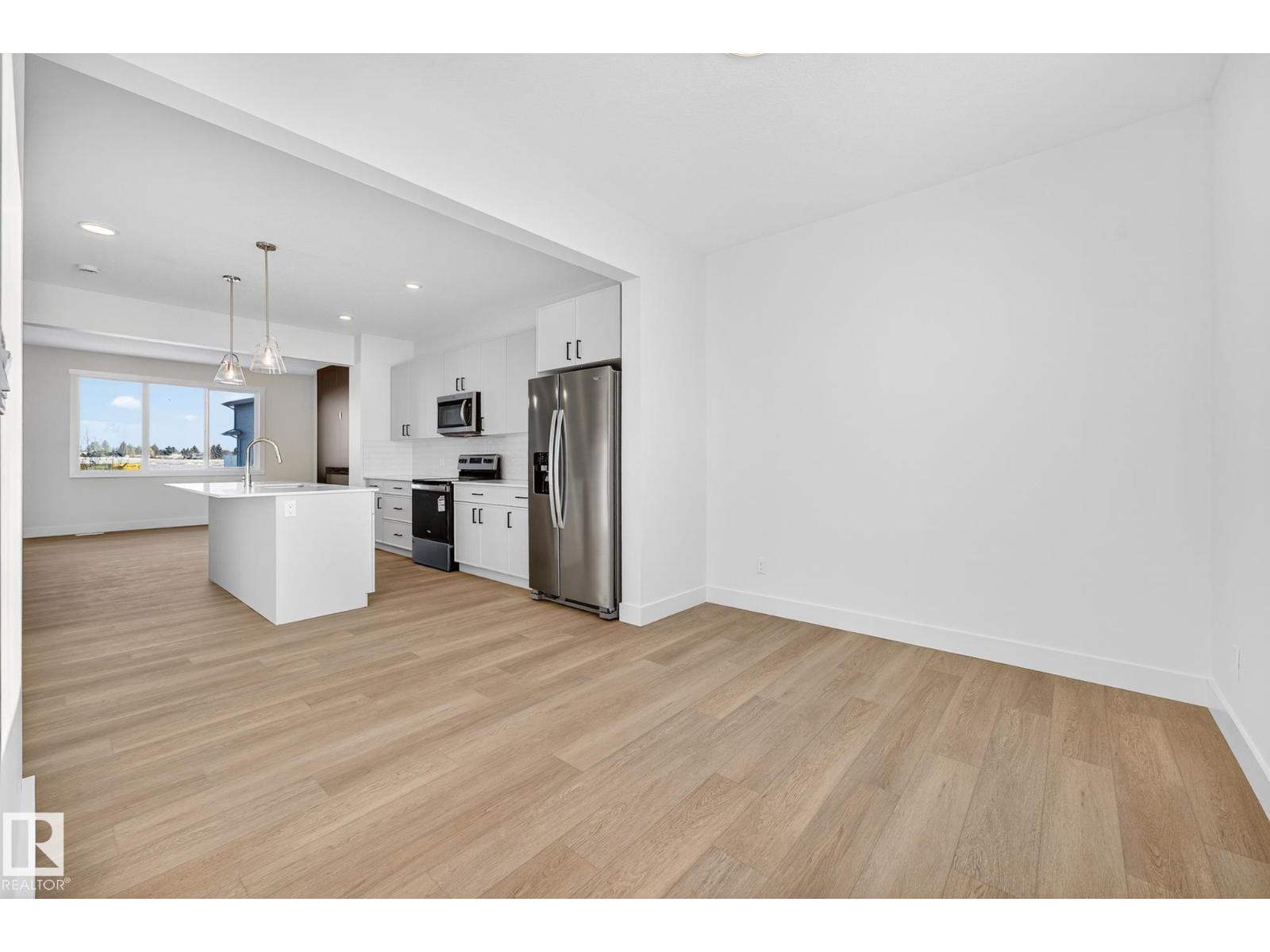 10241 92a Av, Morinville, Alberta  T8R 1A0 - Photo 18 - E4468483