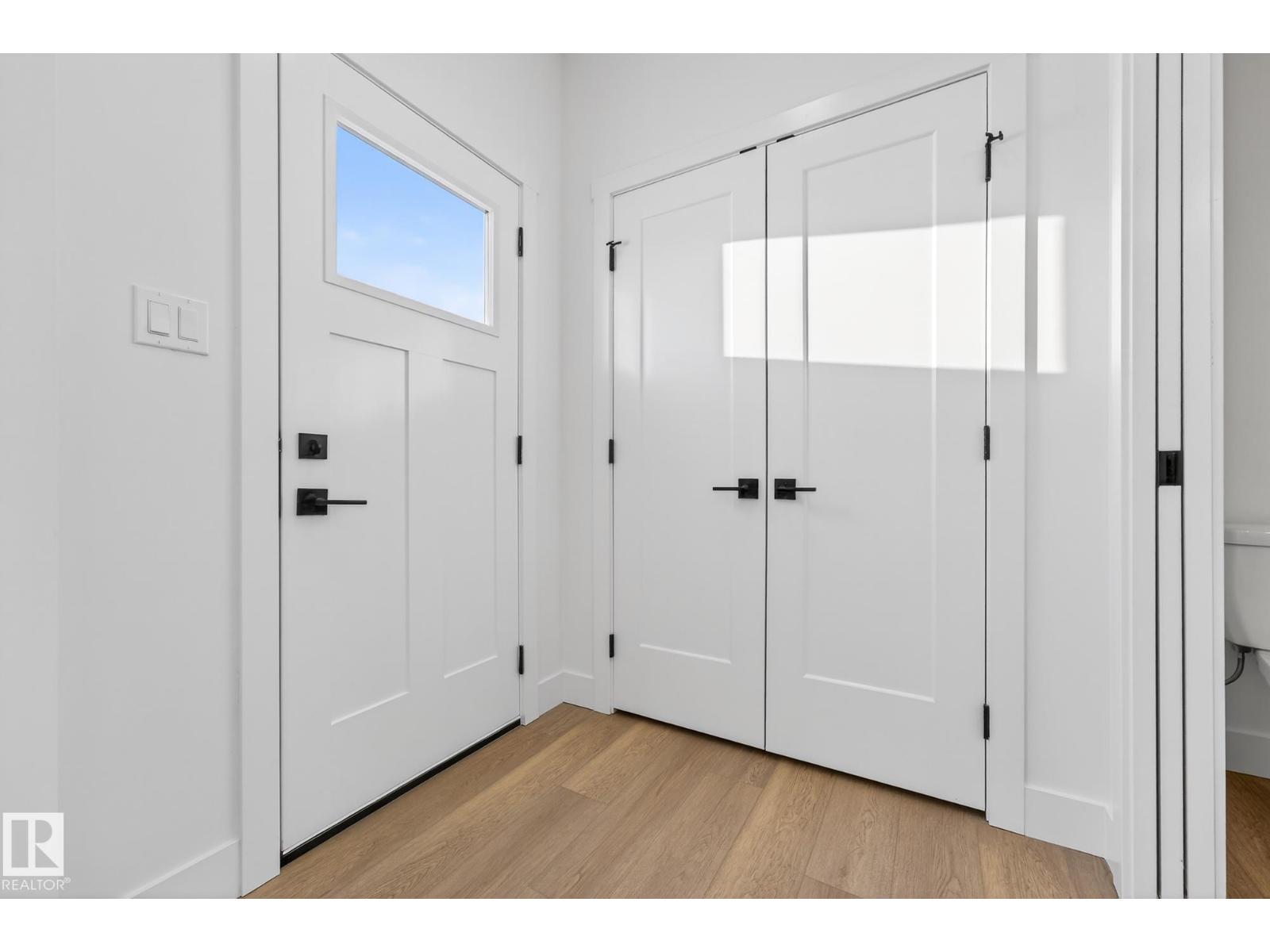 10241 92a Av, Morinville, Alberta  T8R 1A0 - Photo 19 - E4468483